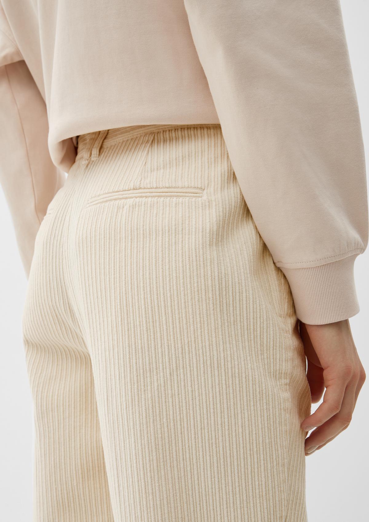 s.Oliver High-waisted corduroy trousers