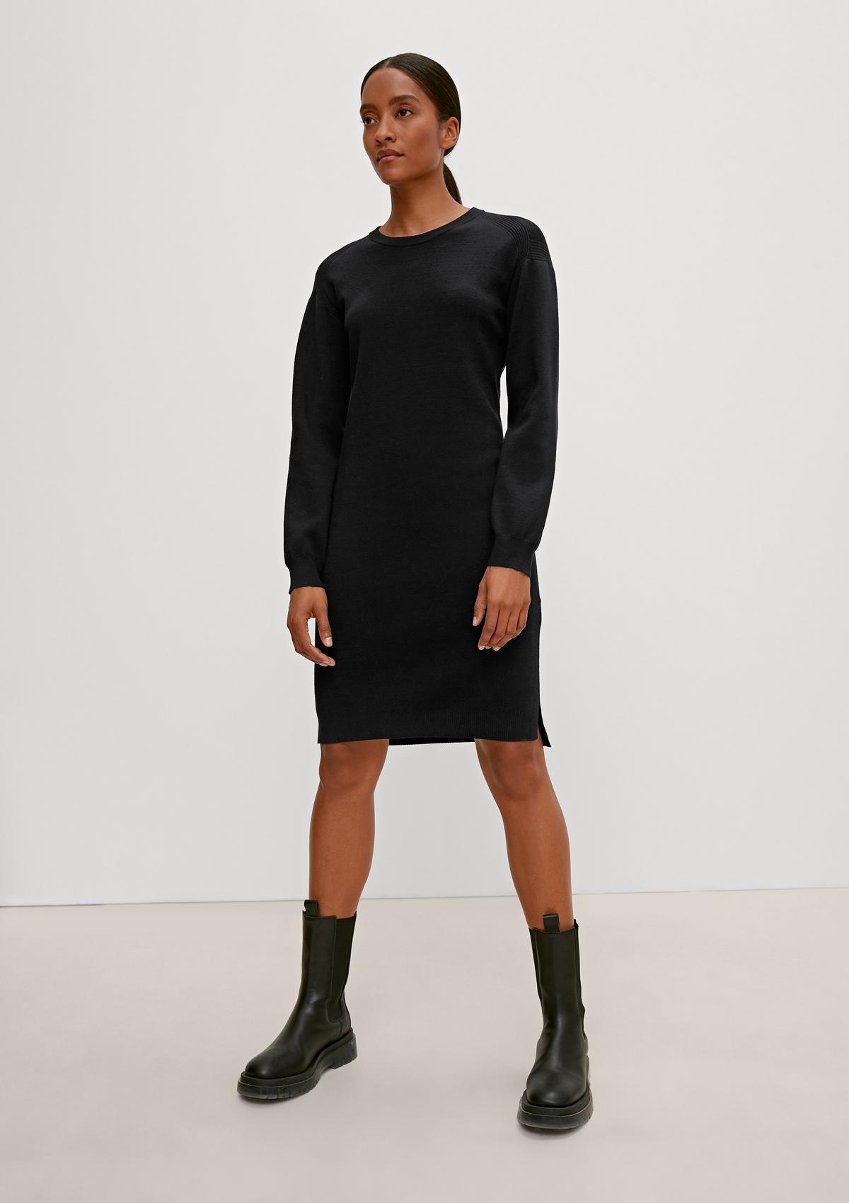 comma Fine knit dress with ribbed details