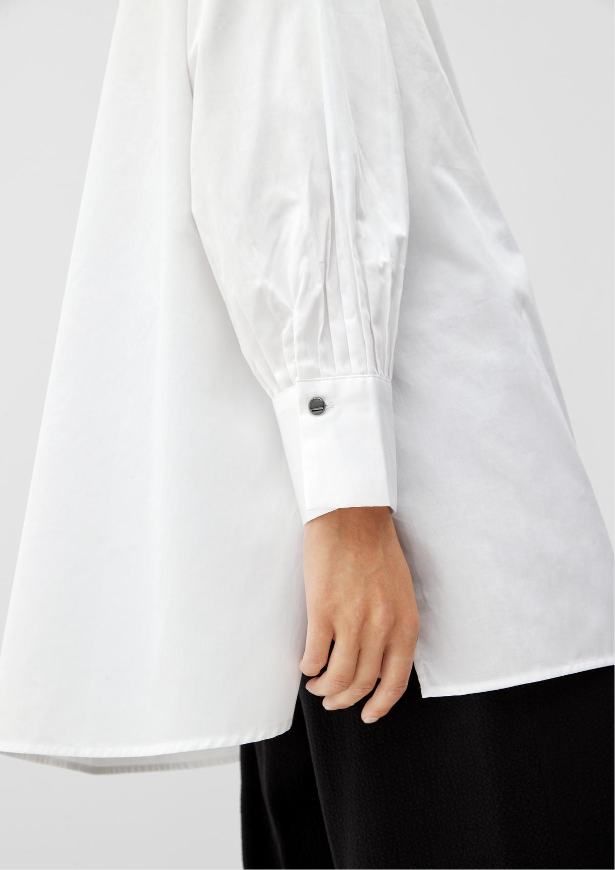 Oversize-Bluse mit Raffdetails - weiß