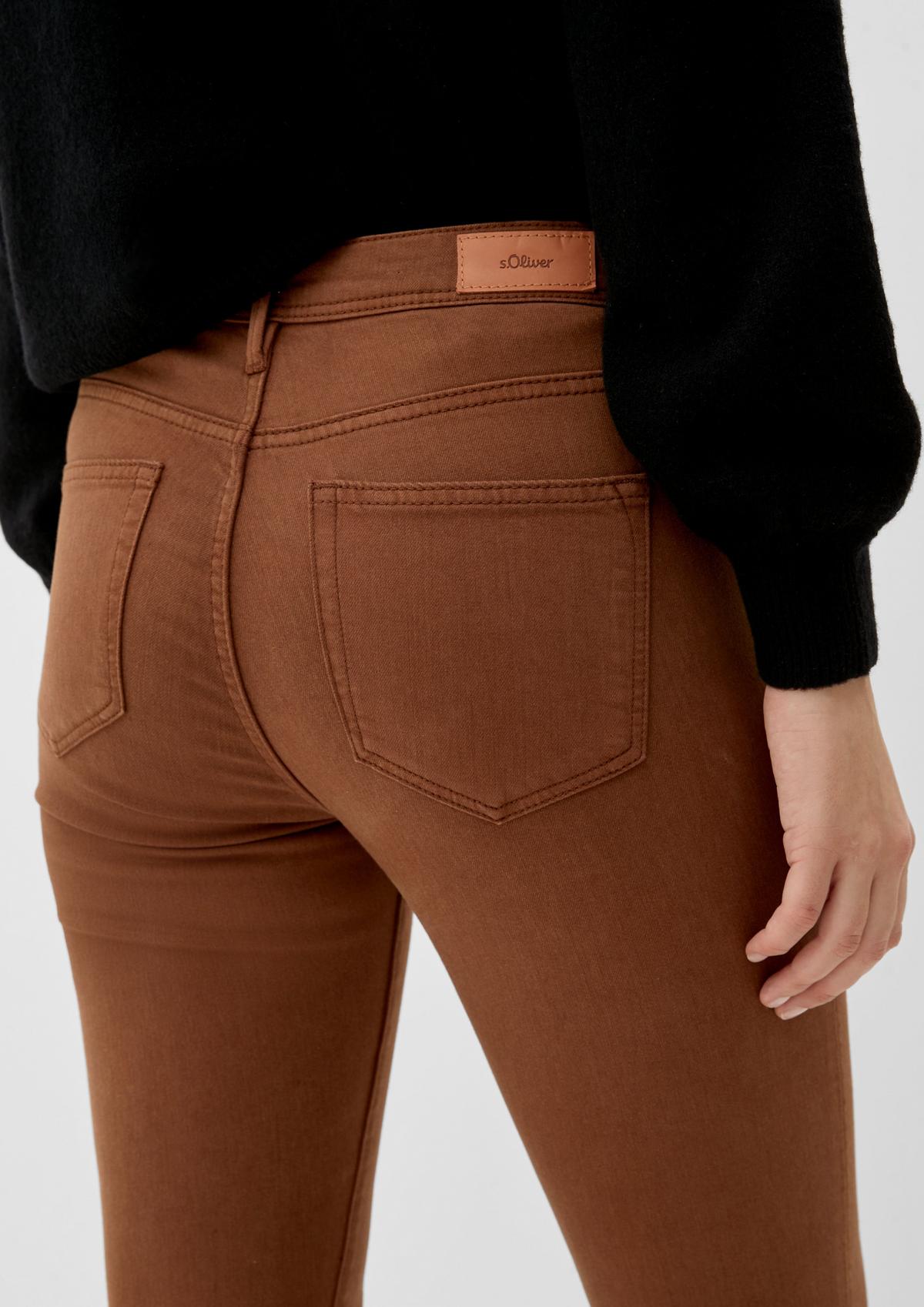 s.Oliver Jeans hlače do gležnjev Betsy / kroj Slim Fit / Mid Rise / ozke hlačnice