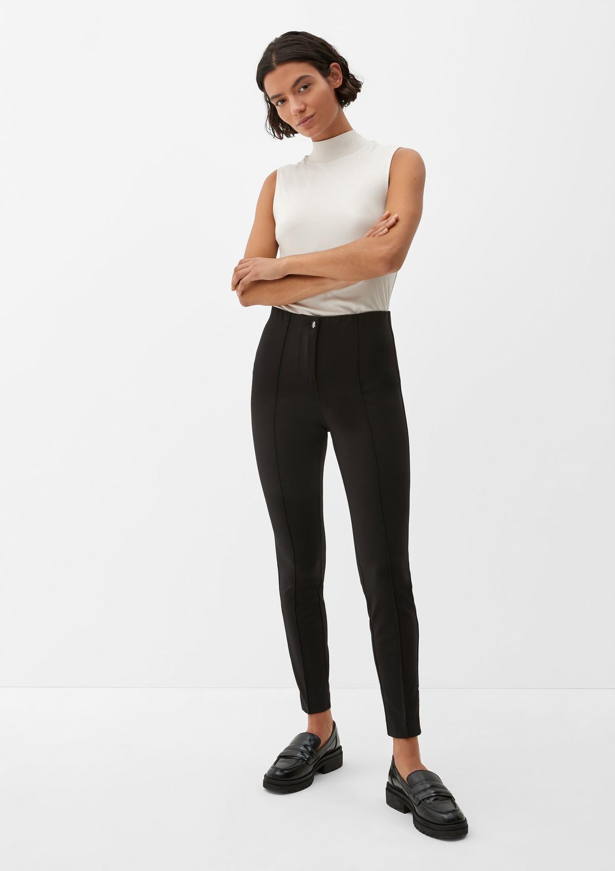 Pintuck Leggings with Slimming Waistband