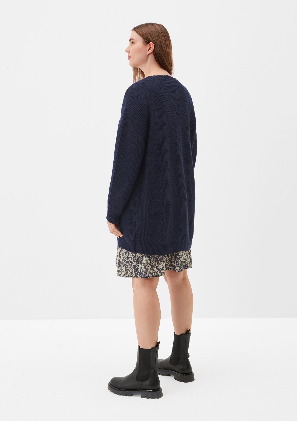 Chunky knit cardigan in a wool blend - navy