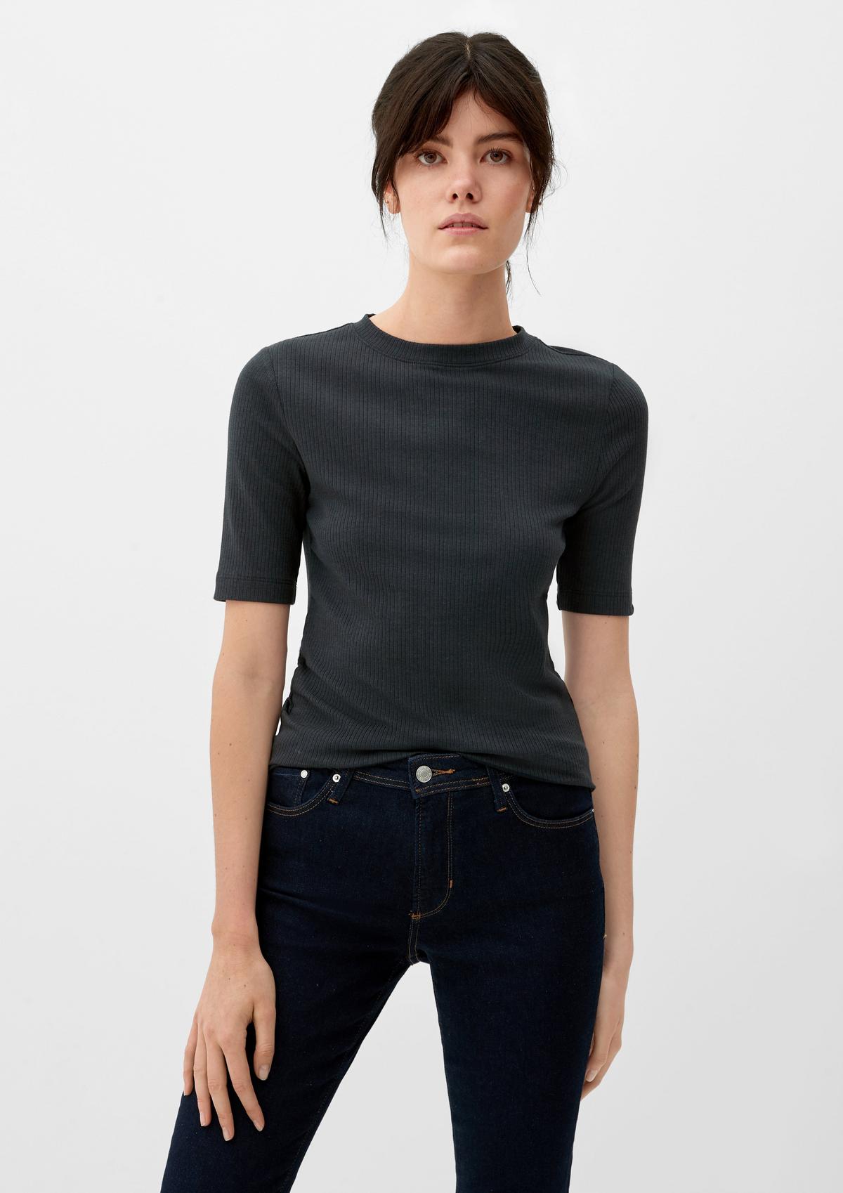 Jersey top with a ribbed texture