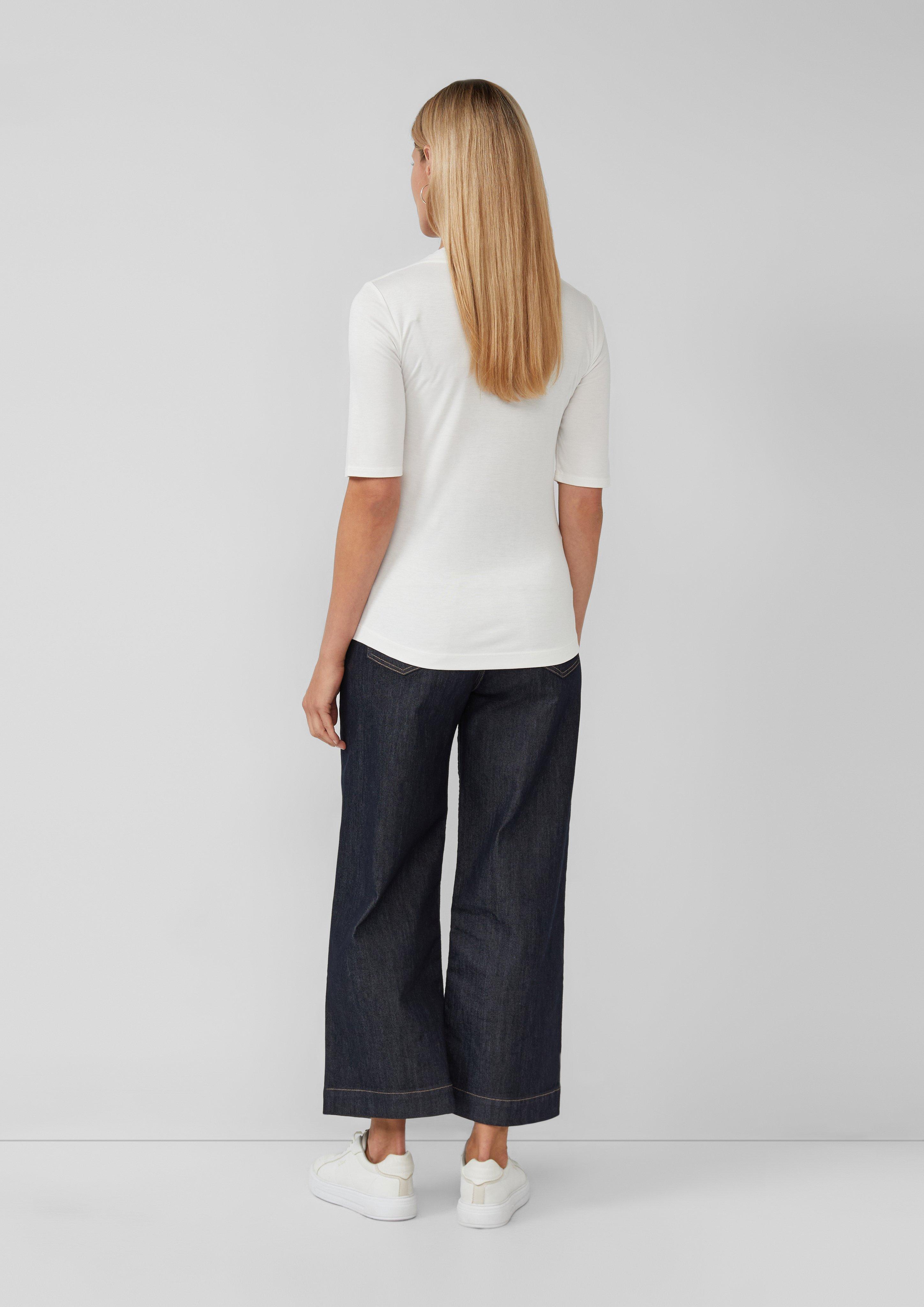 T-Shirt in 0200, 5959 & 9999