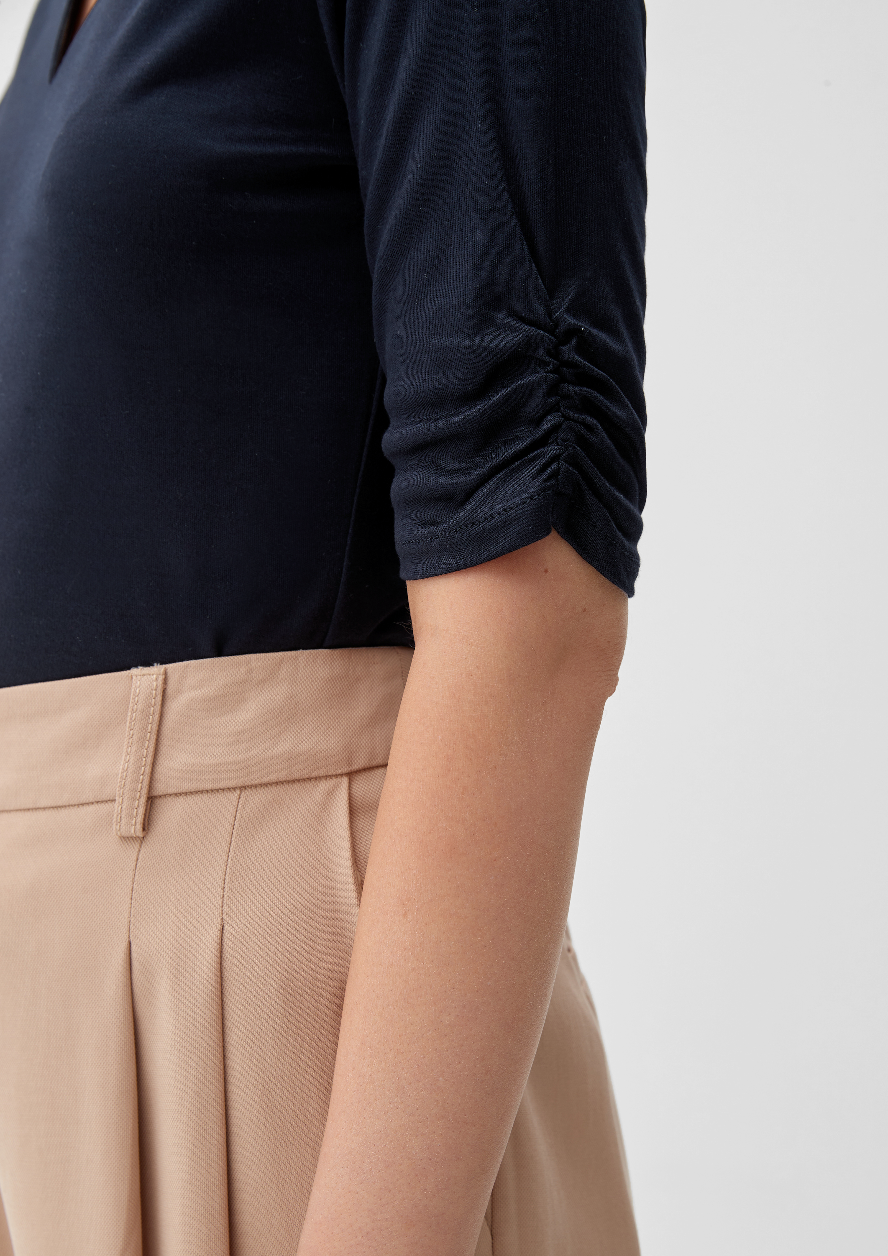 T-Shirt in 5959, 0200 & 9999