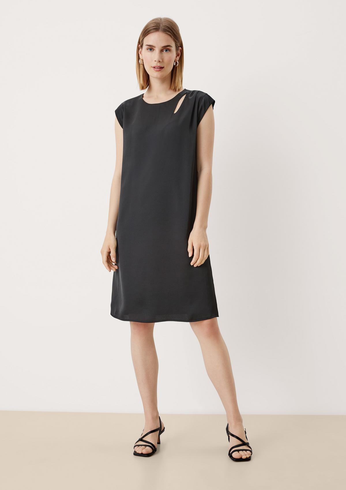 s.Oliver Satin dress with a cut-out