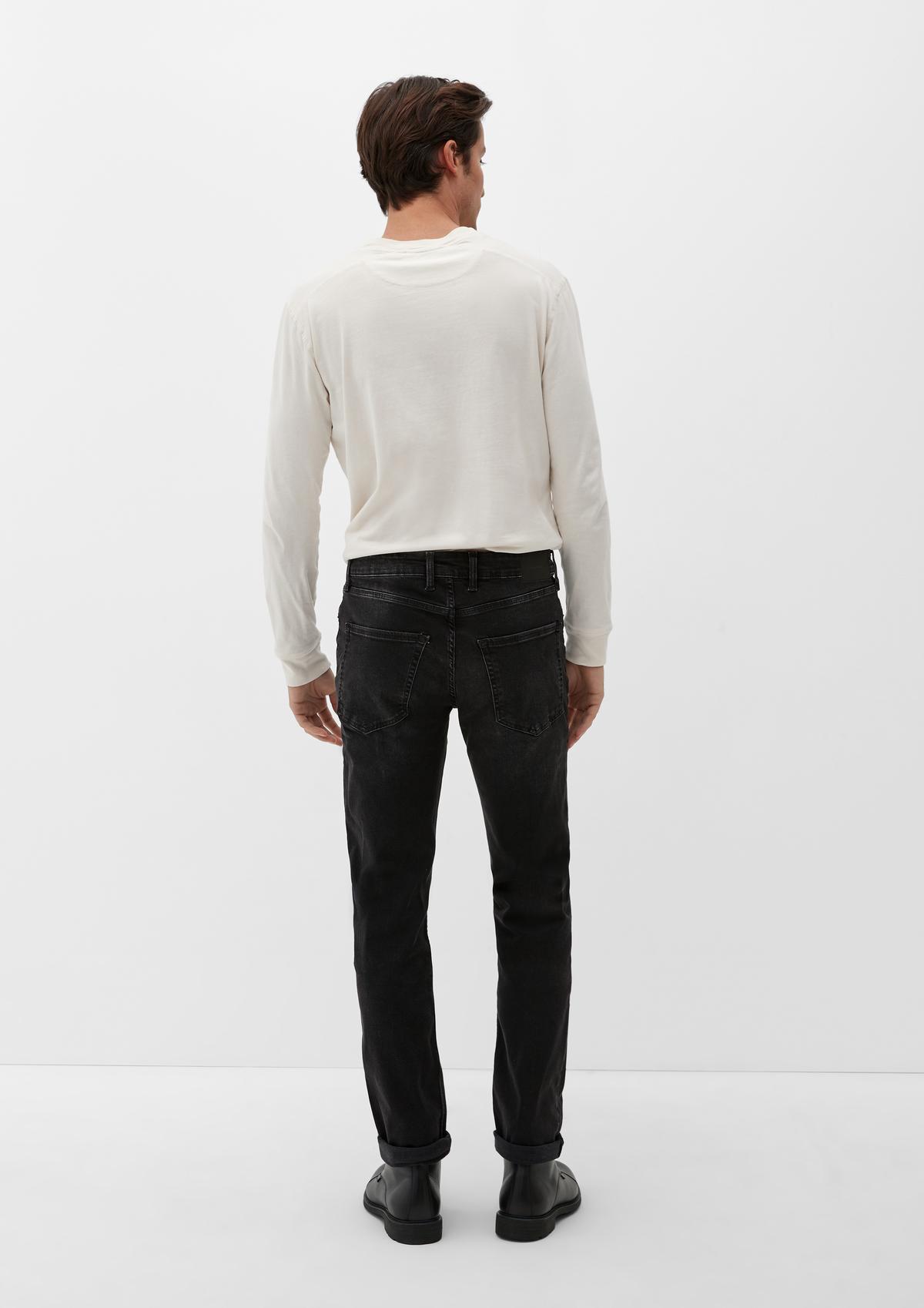 s.Oliver Jeans hlače / kroj Slim Fit / Mid Rise/ ravne hlačnice