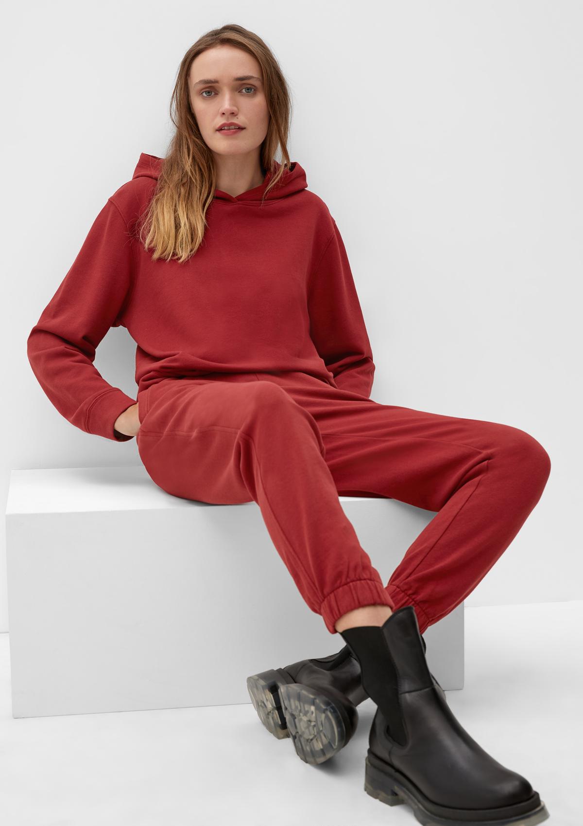 Leichter Sweater - Kapuze mit rubinrot