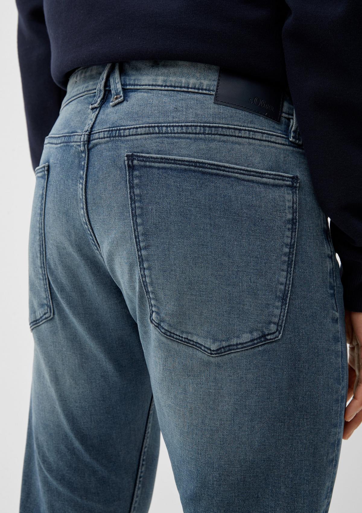 s.Oliver Slim: vyprané strečové džínsy