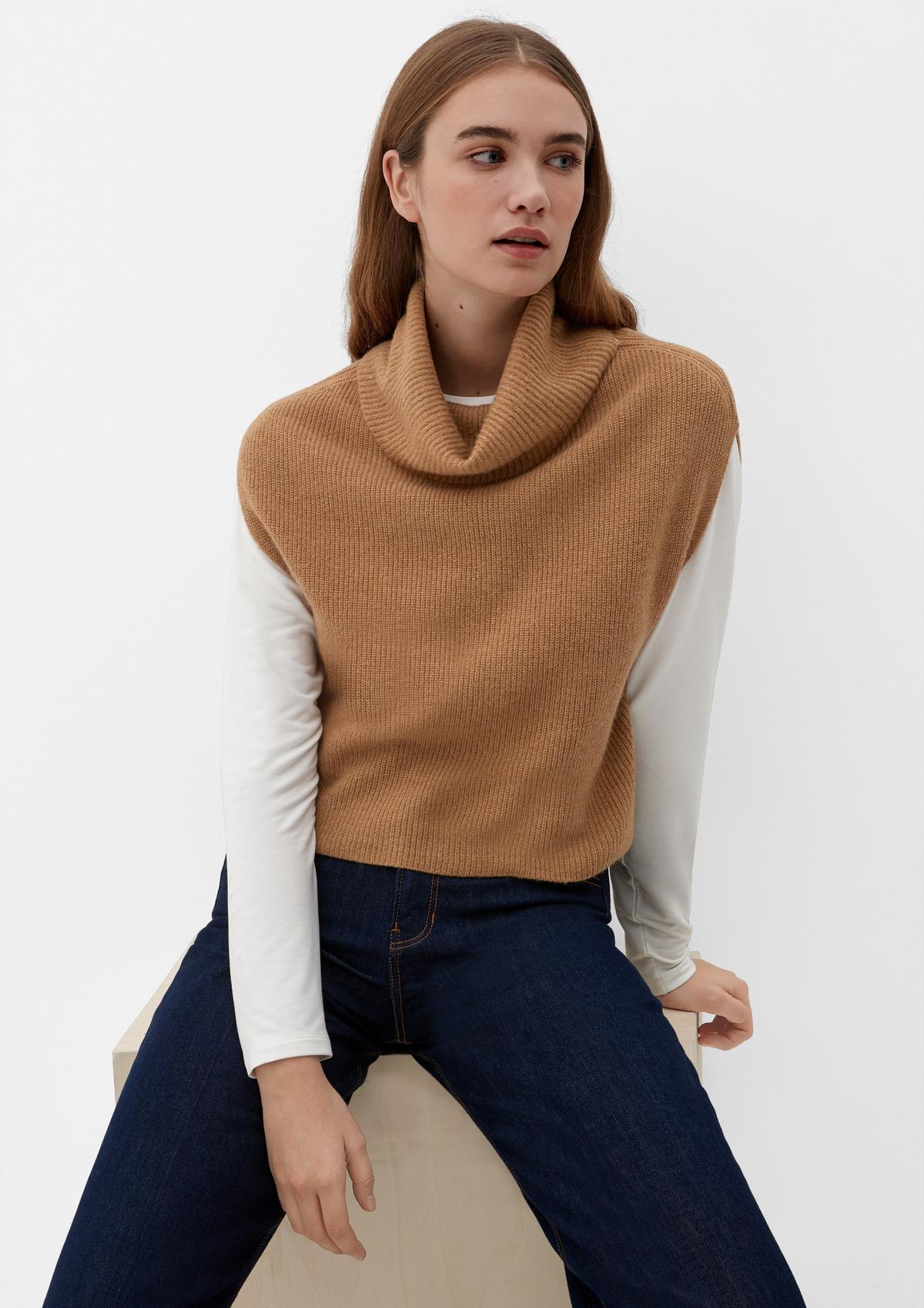 s.Oliver Sleeveless jumper with a shawl collar