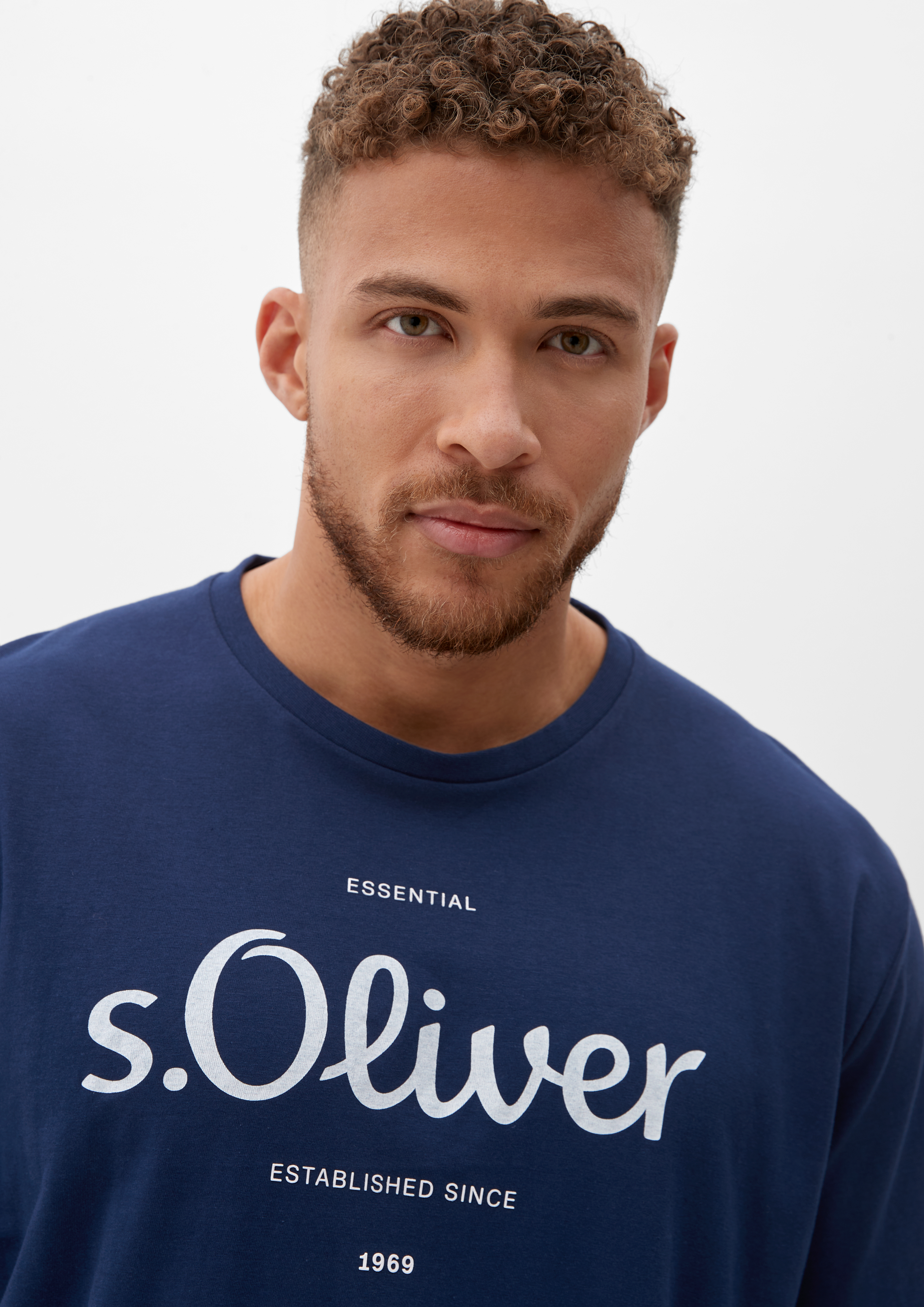 T-shirt in 56D1, 79D1 & 95D1