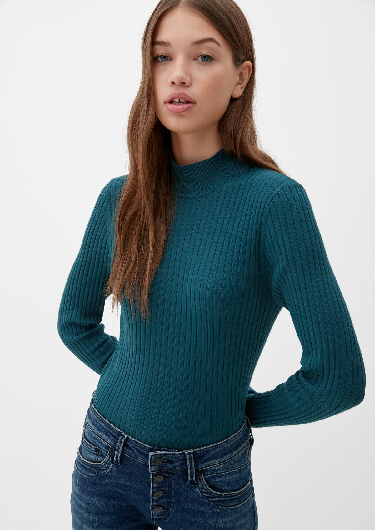 Knit jumper with a stand-up collar