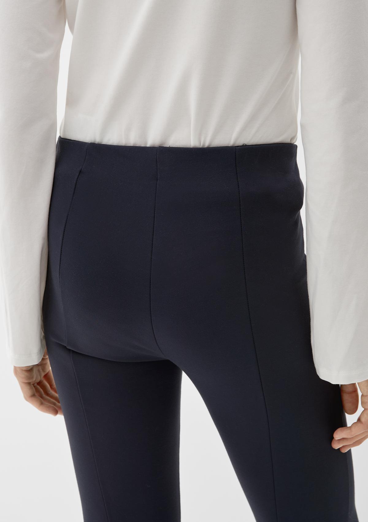 Skinny fit: leggings with navy - foot straps