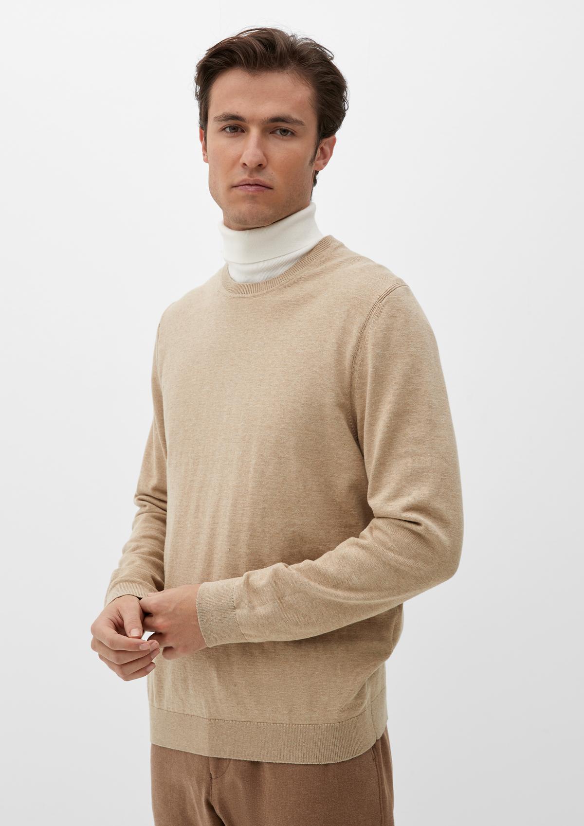 Knitted jumper with a melange effect
