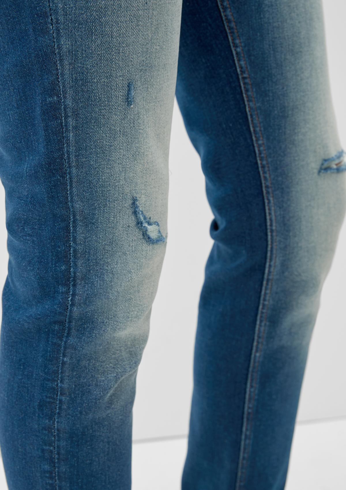 s.Oliver Slim fit: classic blue jeans