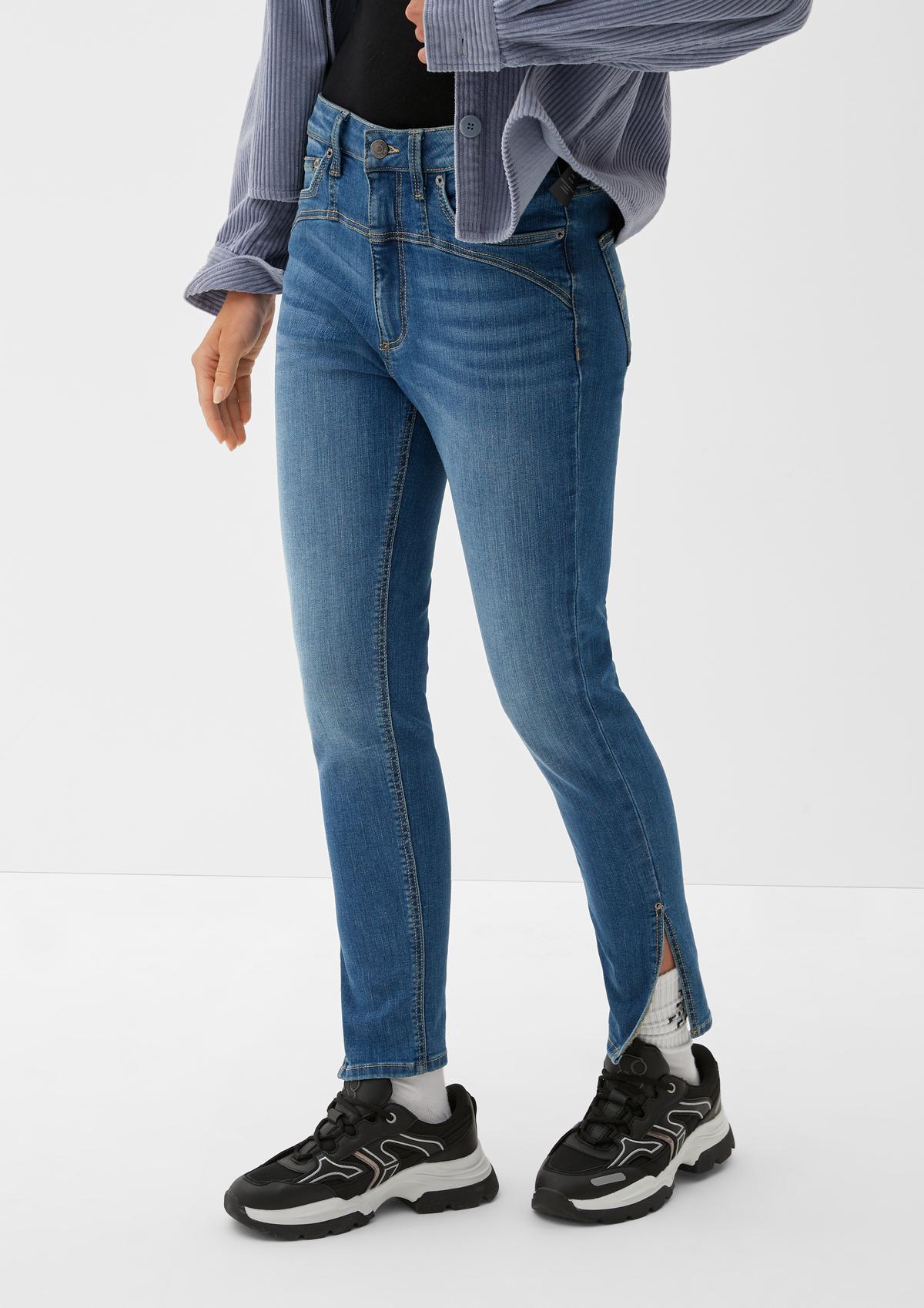 s.Oliver Slim: jeans hlače s prirezanim robom