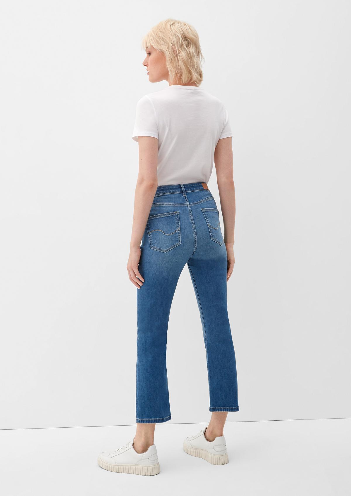 s.Oliver Regular: džíny s rozšířenými nohavicemi