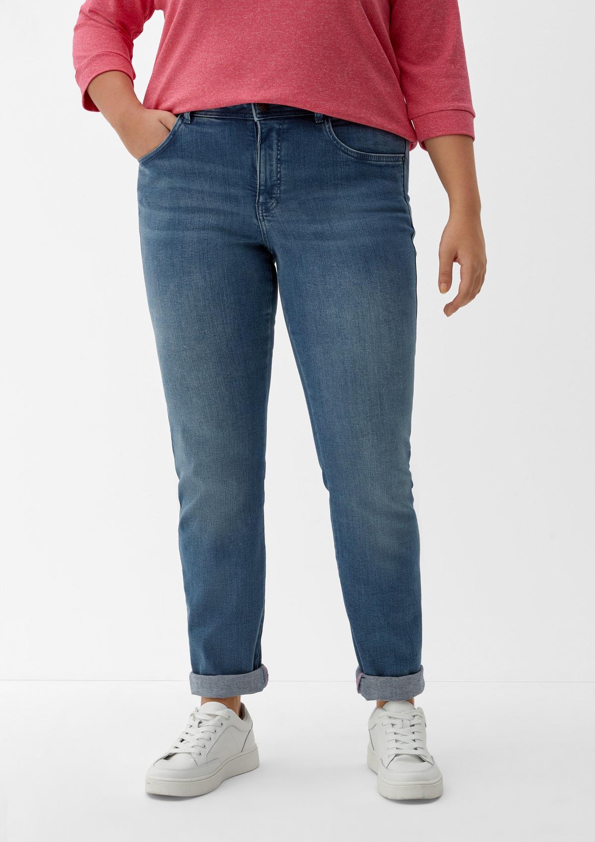 Jeans met contrasterende details aan de zijkant