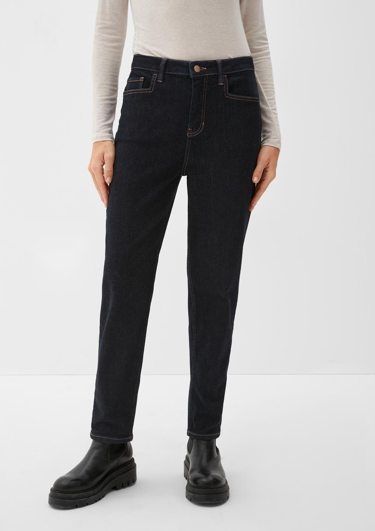 s.Oliver Regular fit: jeans with embroidery