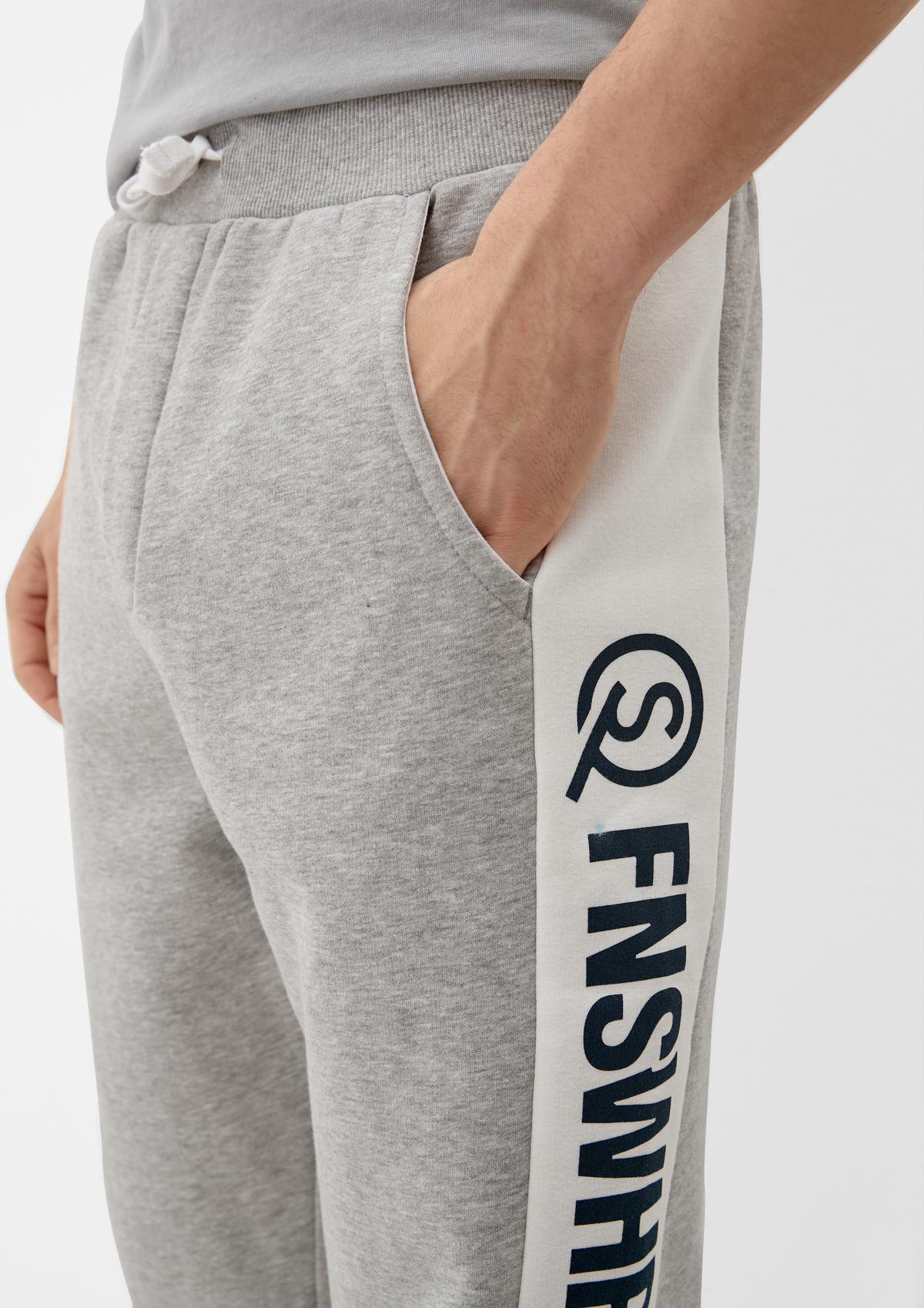 s.Oliver Slim : pantalon de jogging à inscription sur le côté