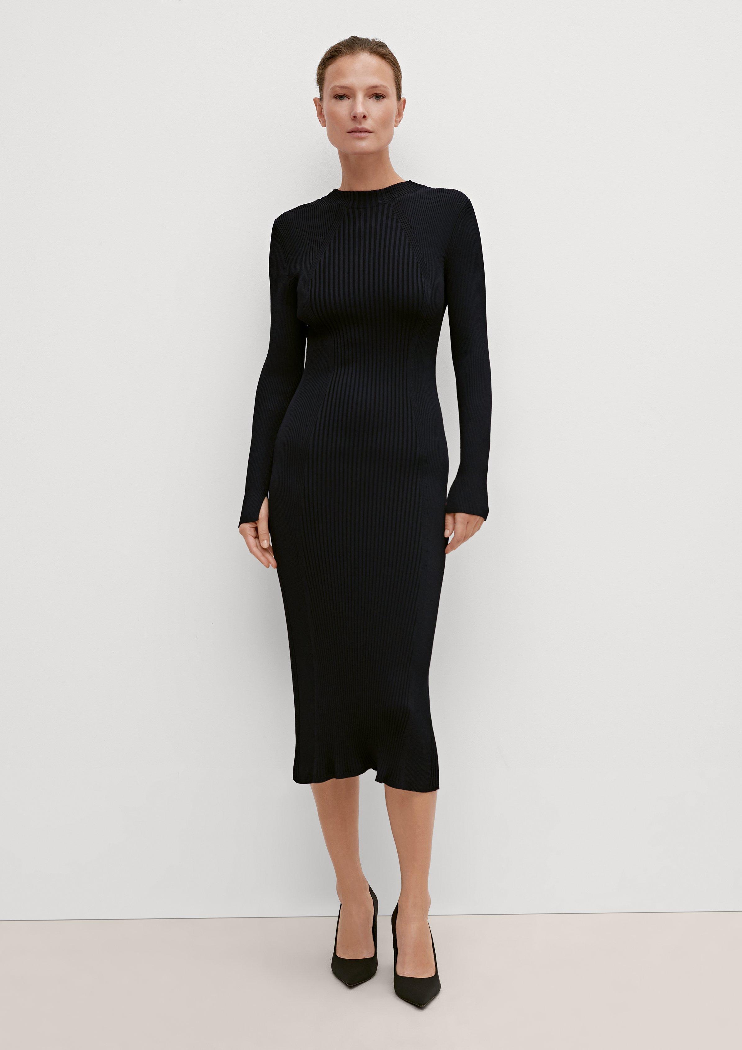 Midi dress with a ribbed texture - black | Comma