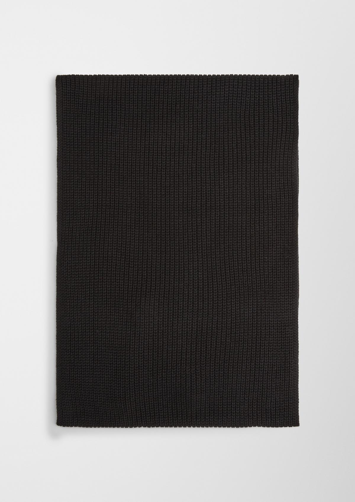 s.Oliver Cotton scarf with a ribbed texture