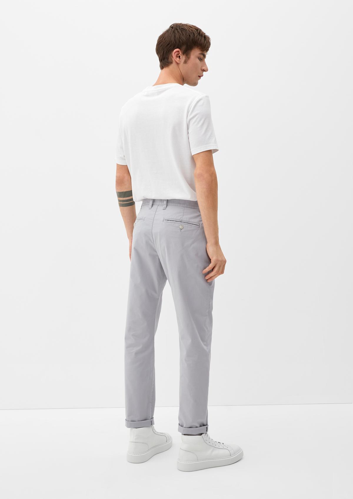 s.Oliver Slim fit: chinos with a medium-rise waistband