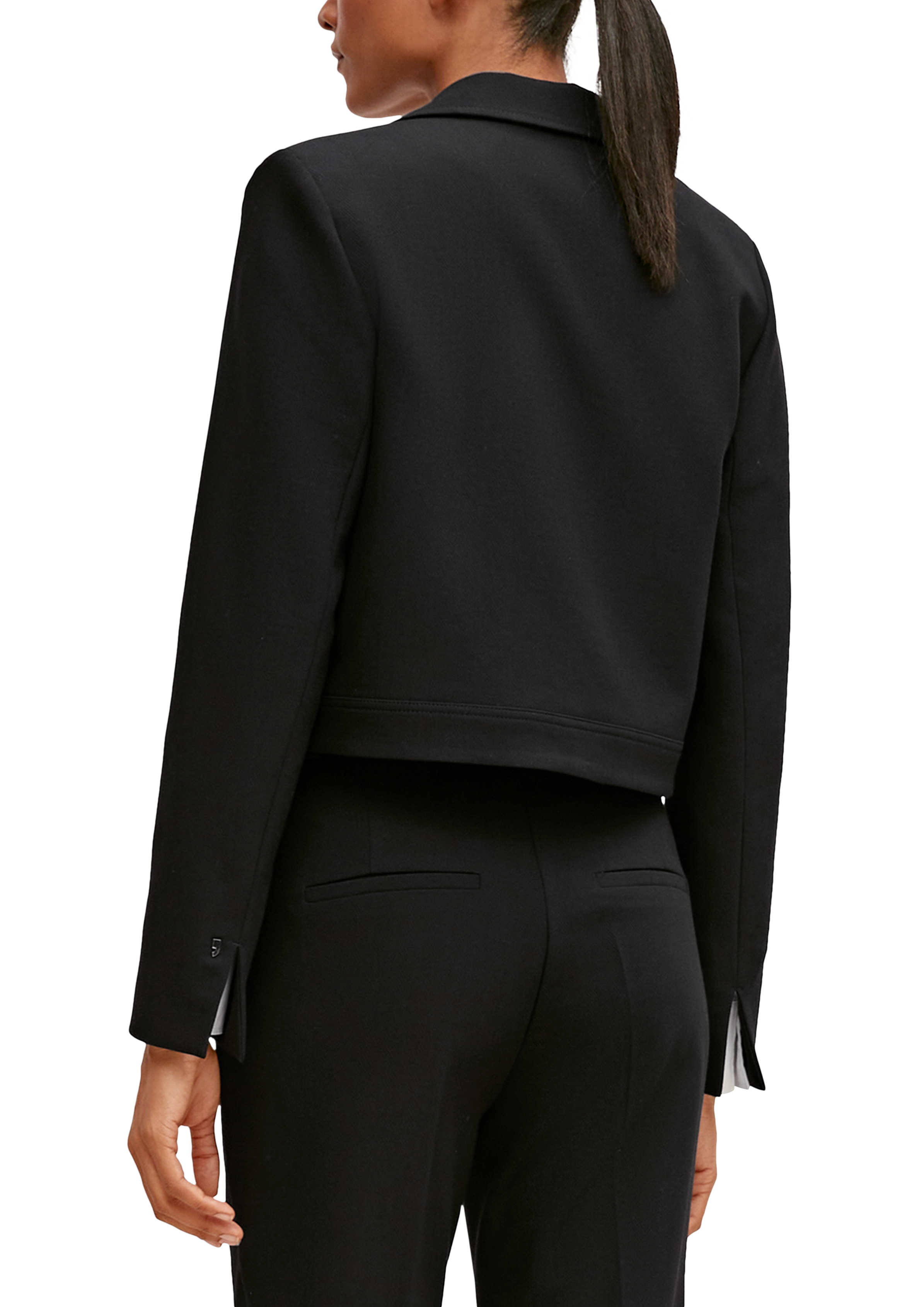 Thumbnail - Blazer