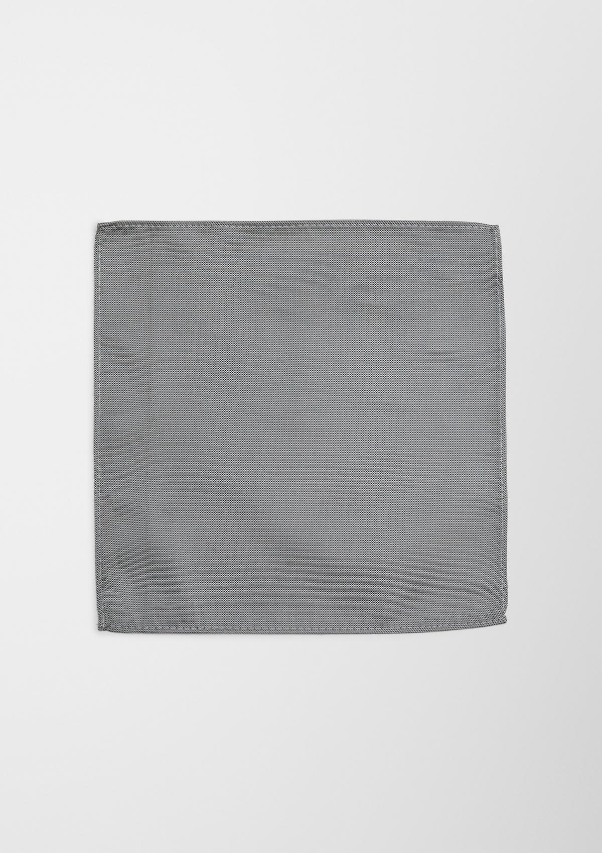 s.Oliver Pocket square in a silk blend