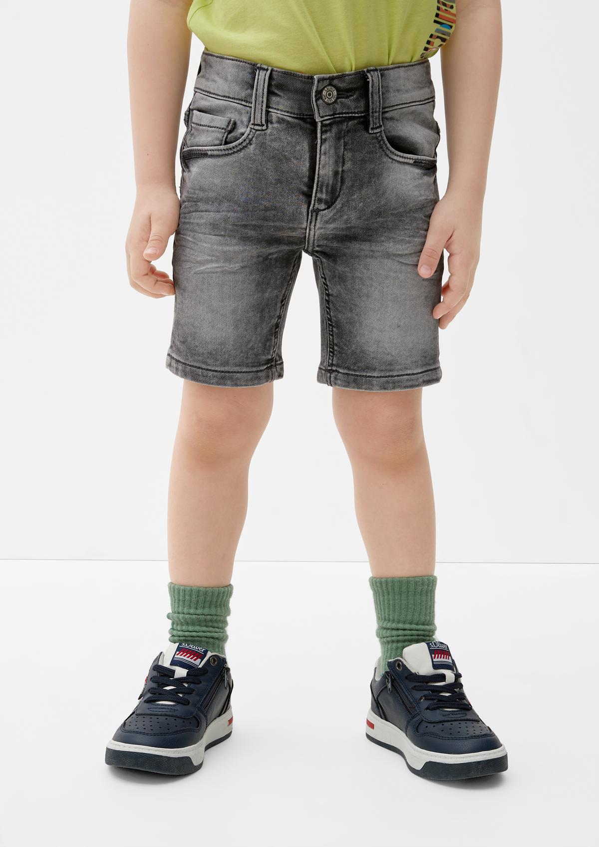 s.Oliver Jeans-Bermuda Brad / Slim Fit / Mid Rise / Slim Leg