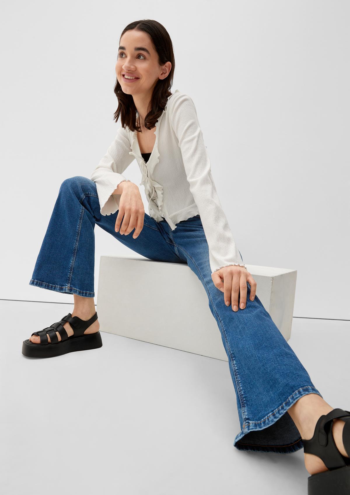 s.Oliver Slim: džíny s rozšířenými nohavicemi