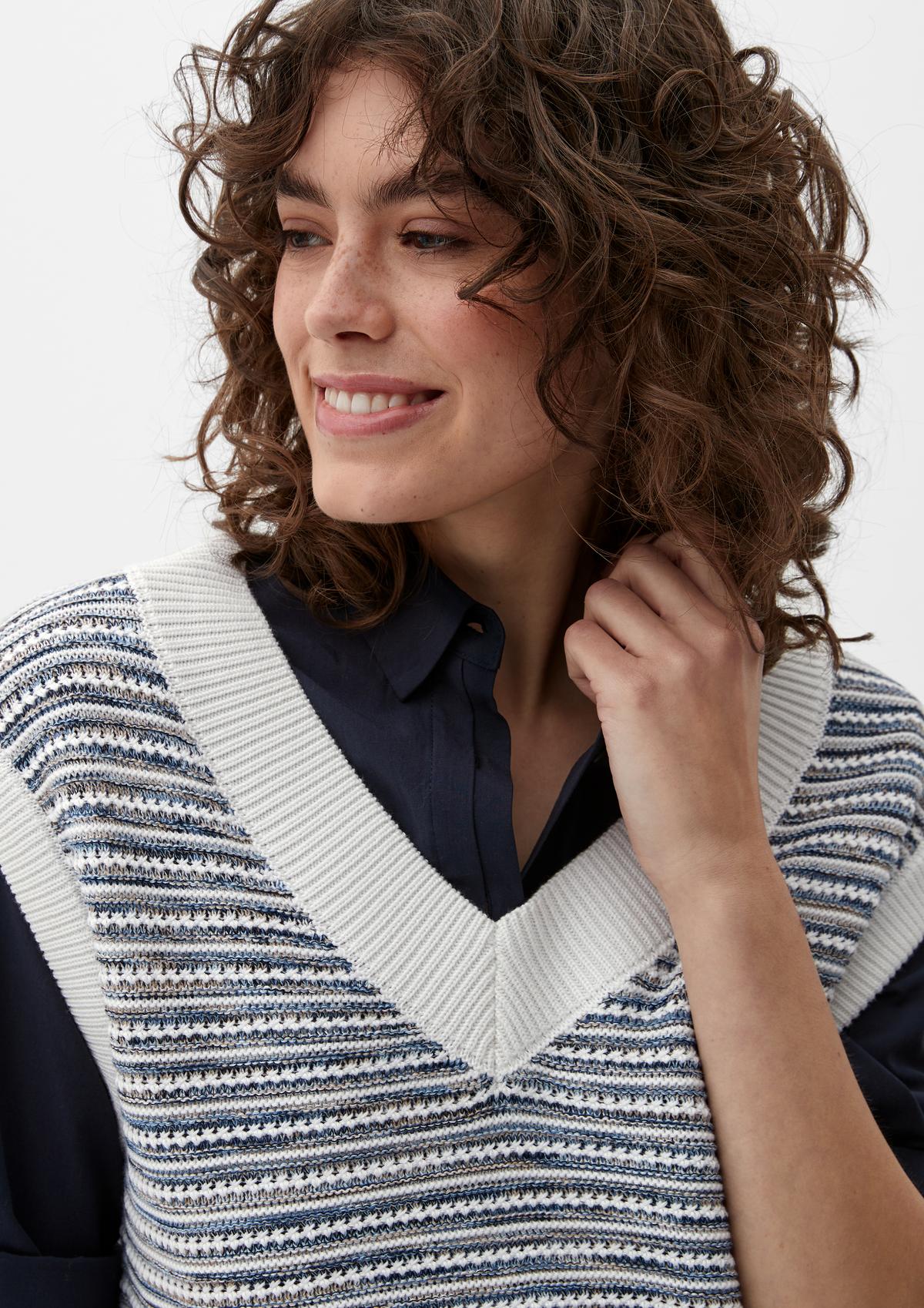 s.Oliver Knitted sleeveless knitted jumper with a textured pattern