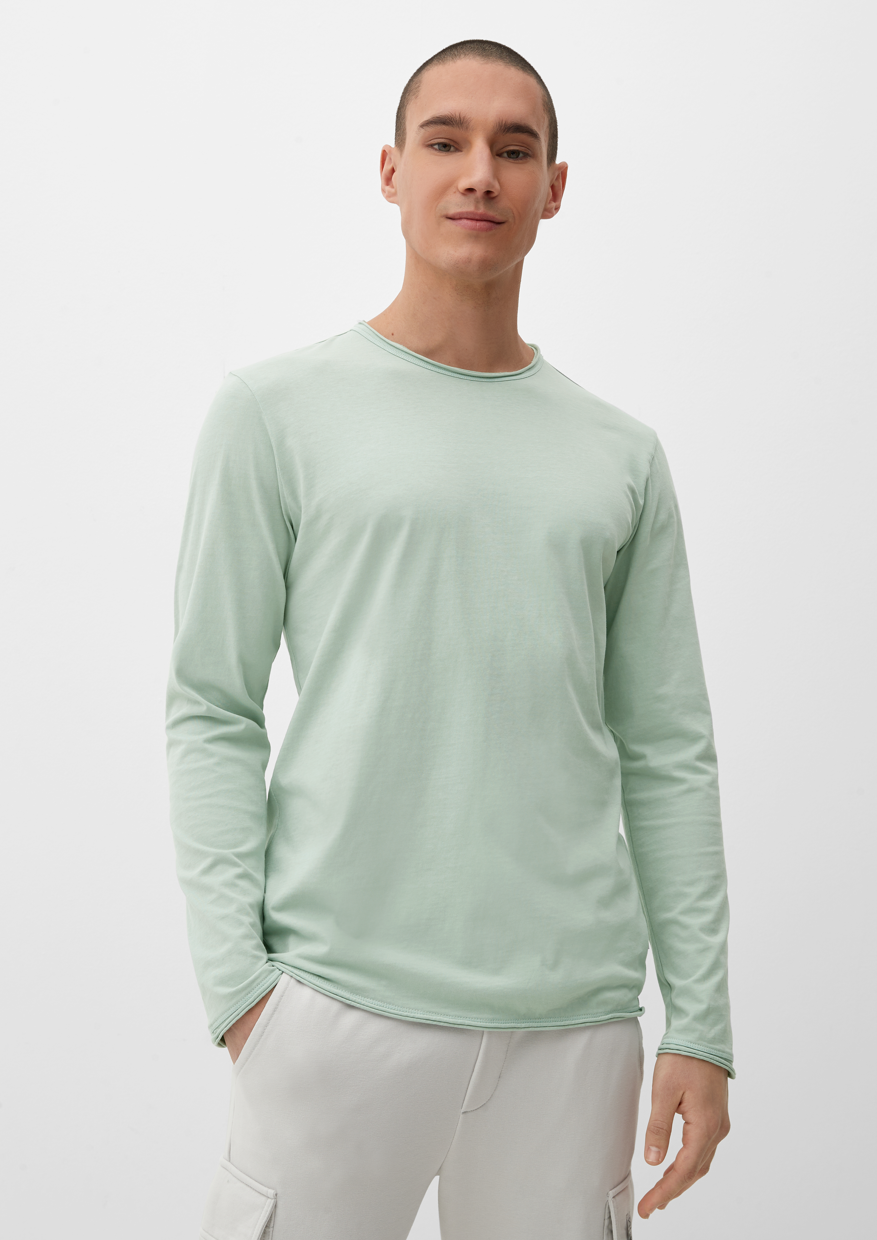 rolled sleeve - Long hem sage with a green top