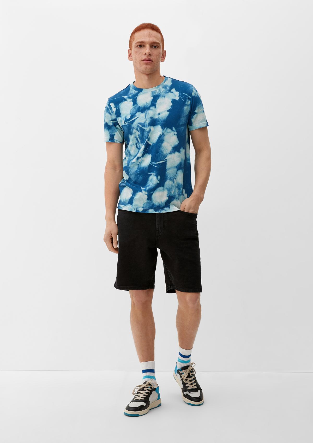T-shirt blue - all-over an with dark print
