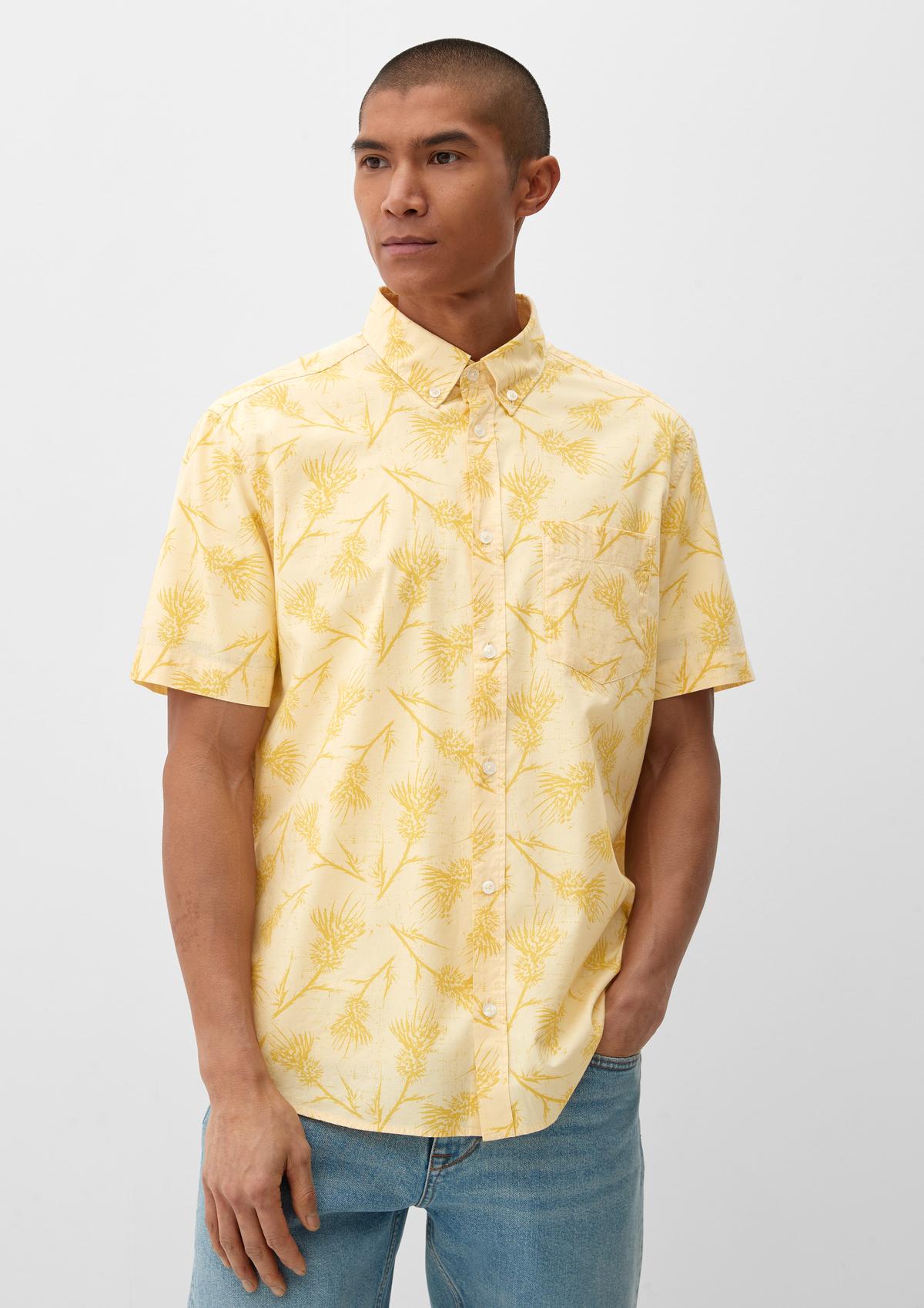 s.Oliver Short sleeve shirt with a button-down collar