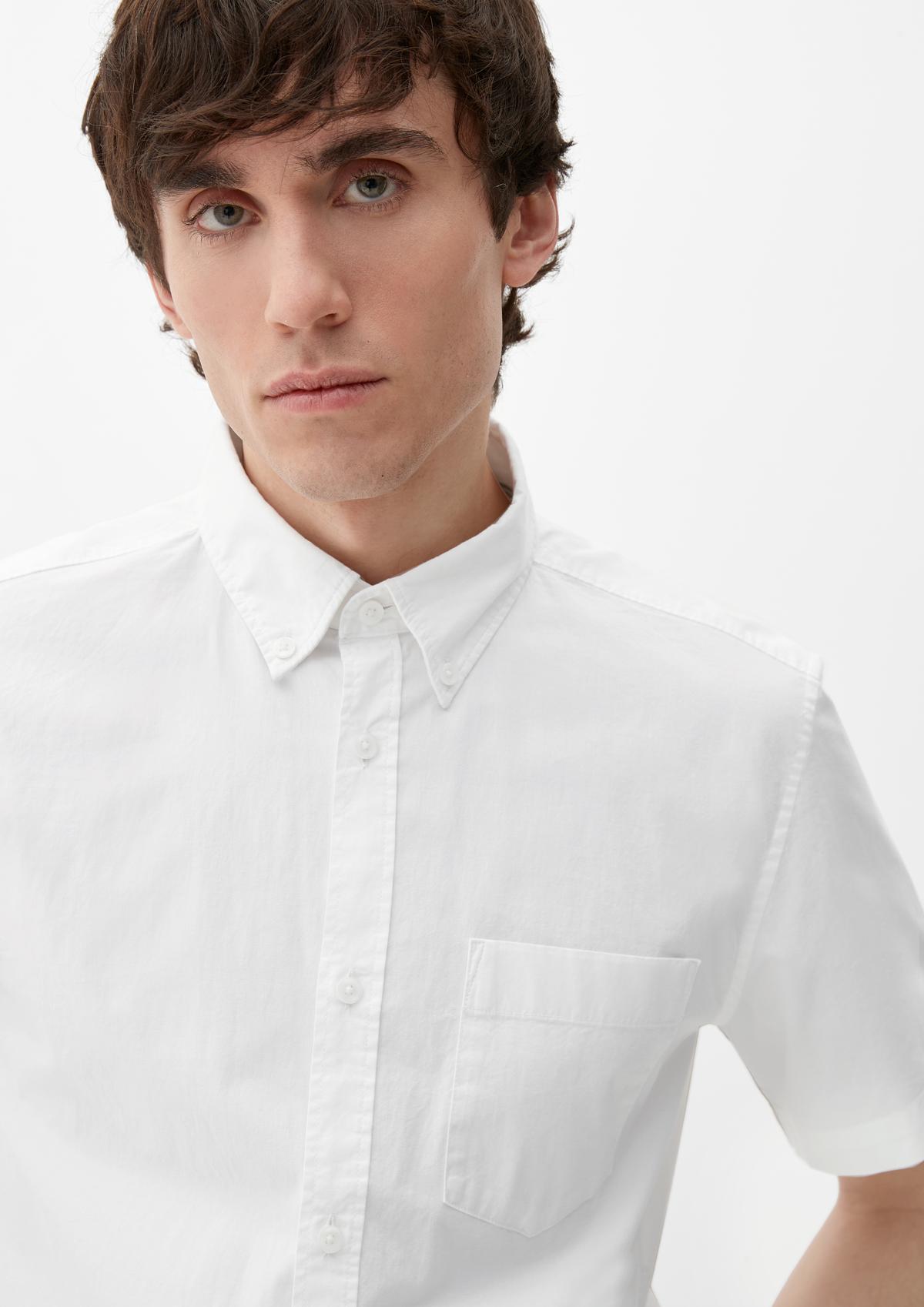 Kurzarmhemd mit Button-Down-Kragen