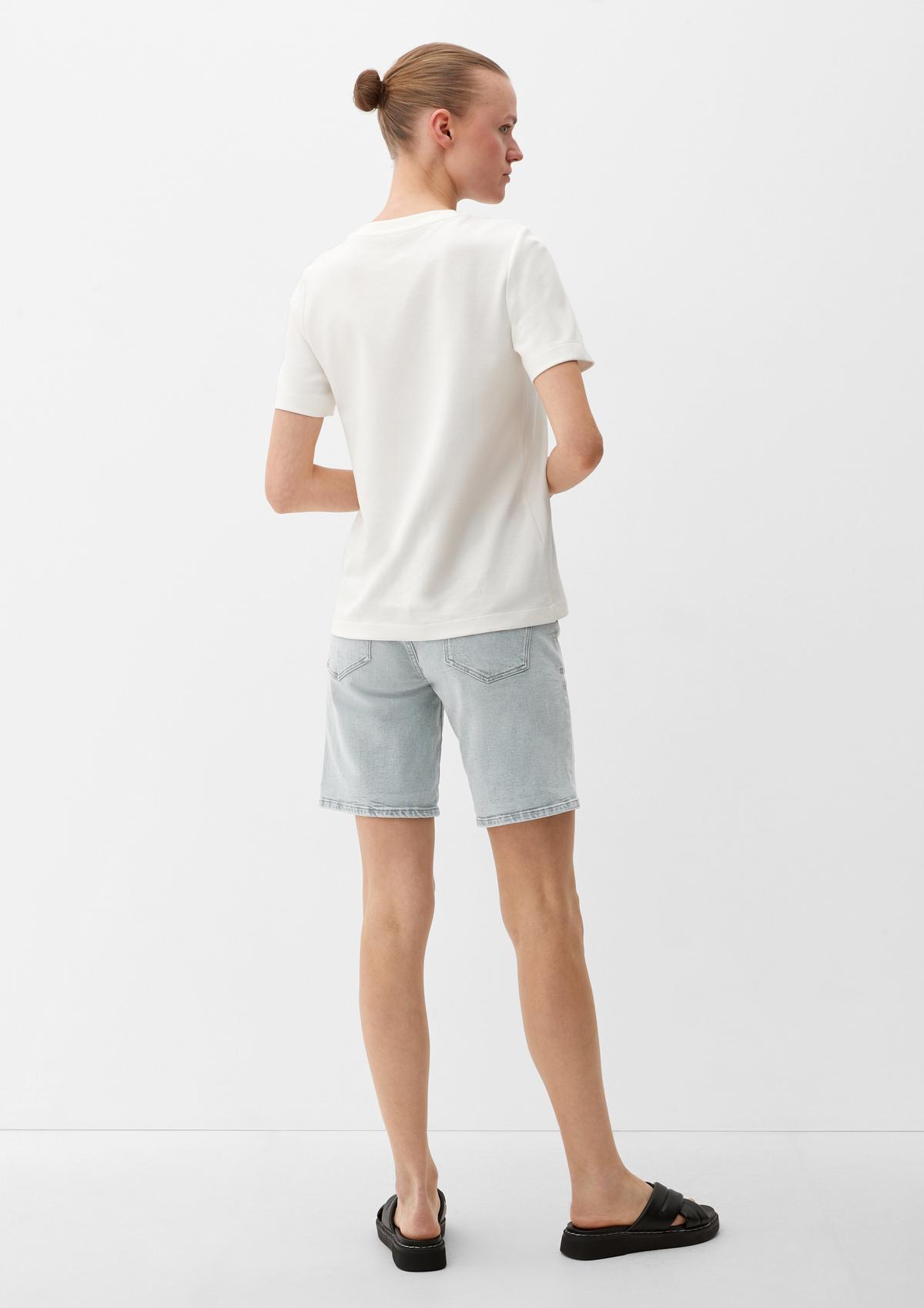 s.Oliver Slim fit: denim shorts with a garment wash