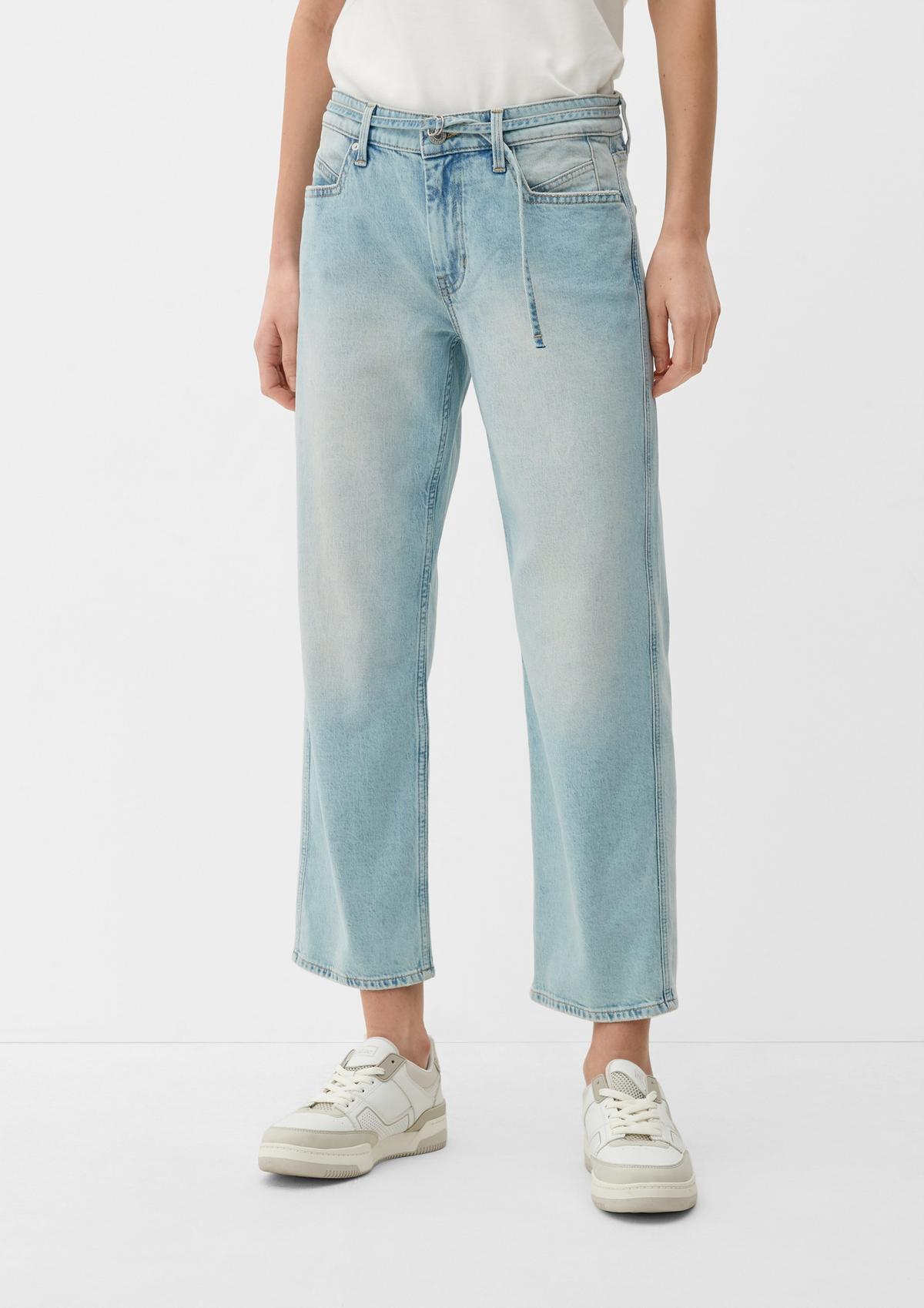 s.Oliver Karolin: jeans hlače s petimi žepi in ravnimi hlačnicami