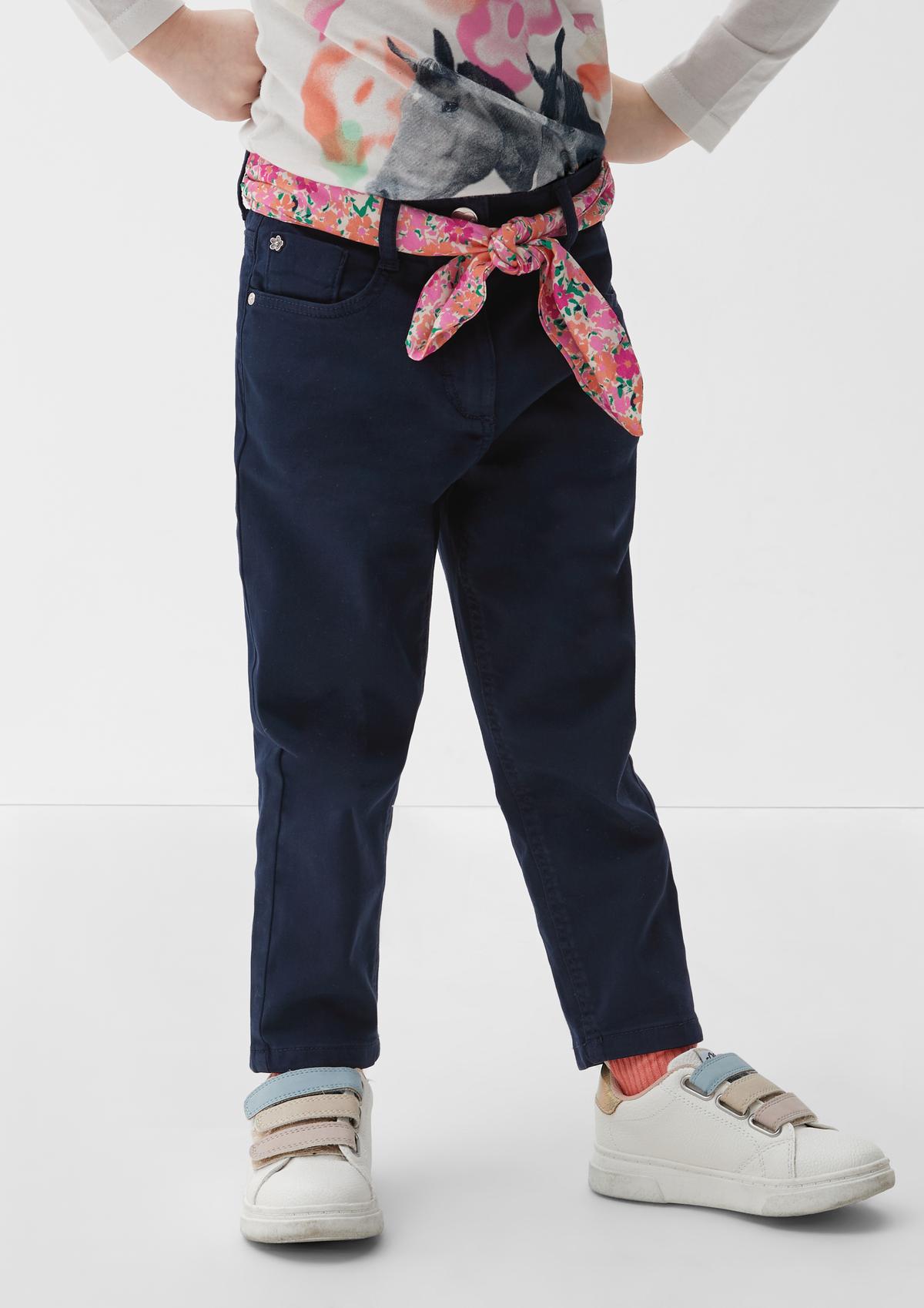 Relaxed fit: trousers with a tie belt