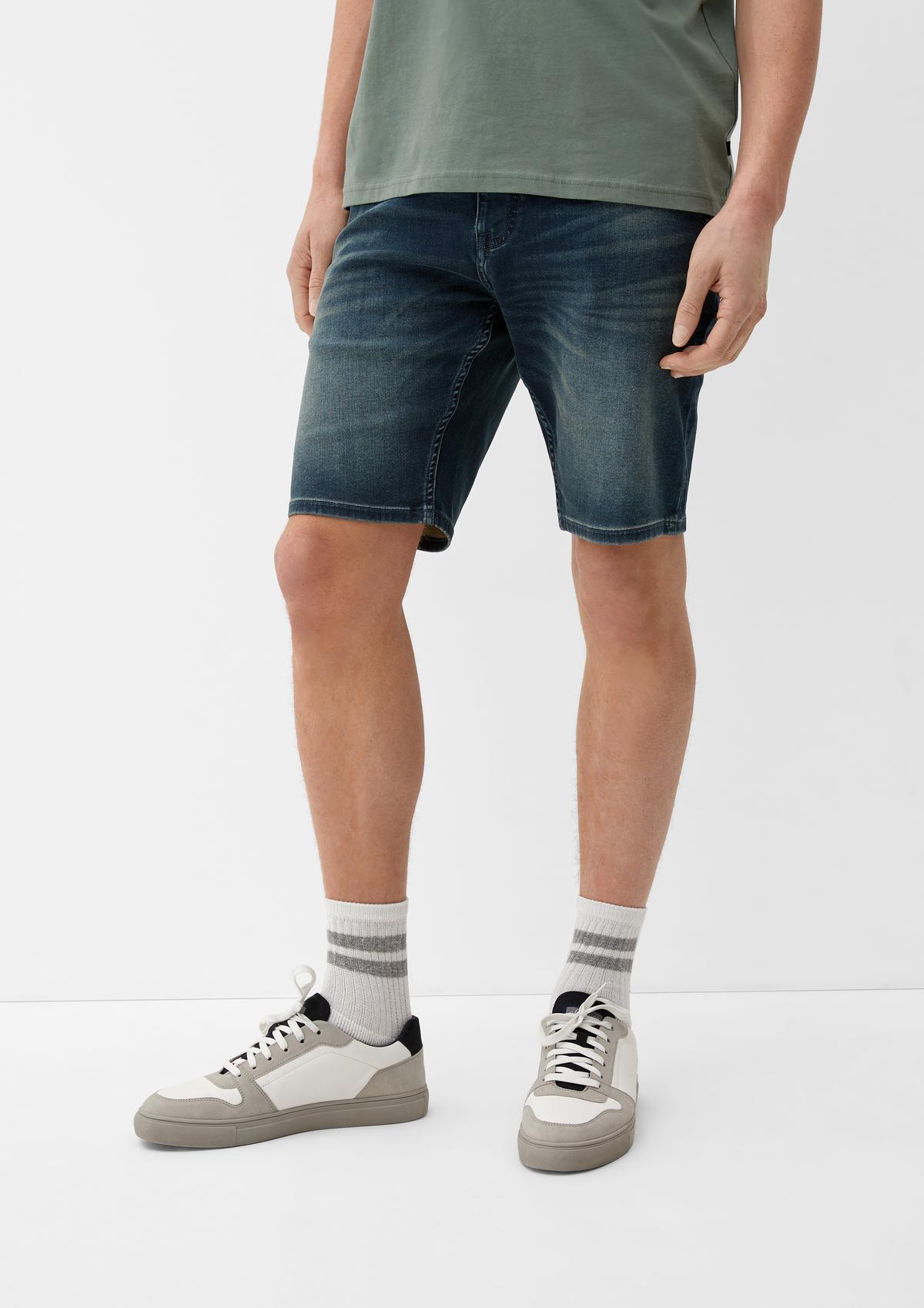 s.Oliver John: denim shorts in a regular fit
