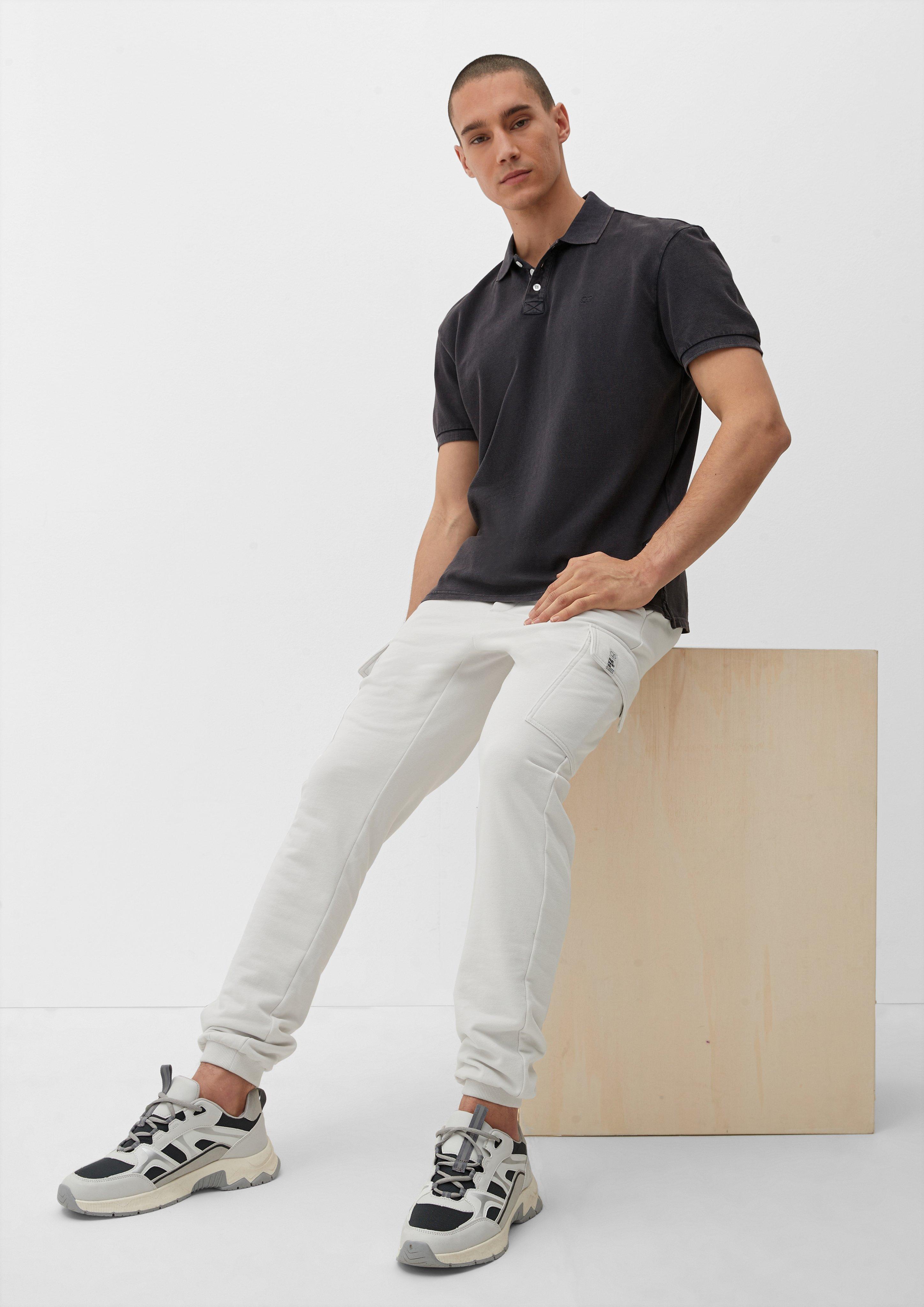 Slim fit tracksuit bottoms with a cargo pocket light grey s.Oliver