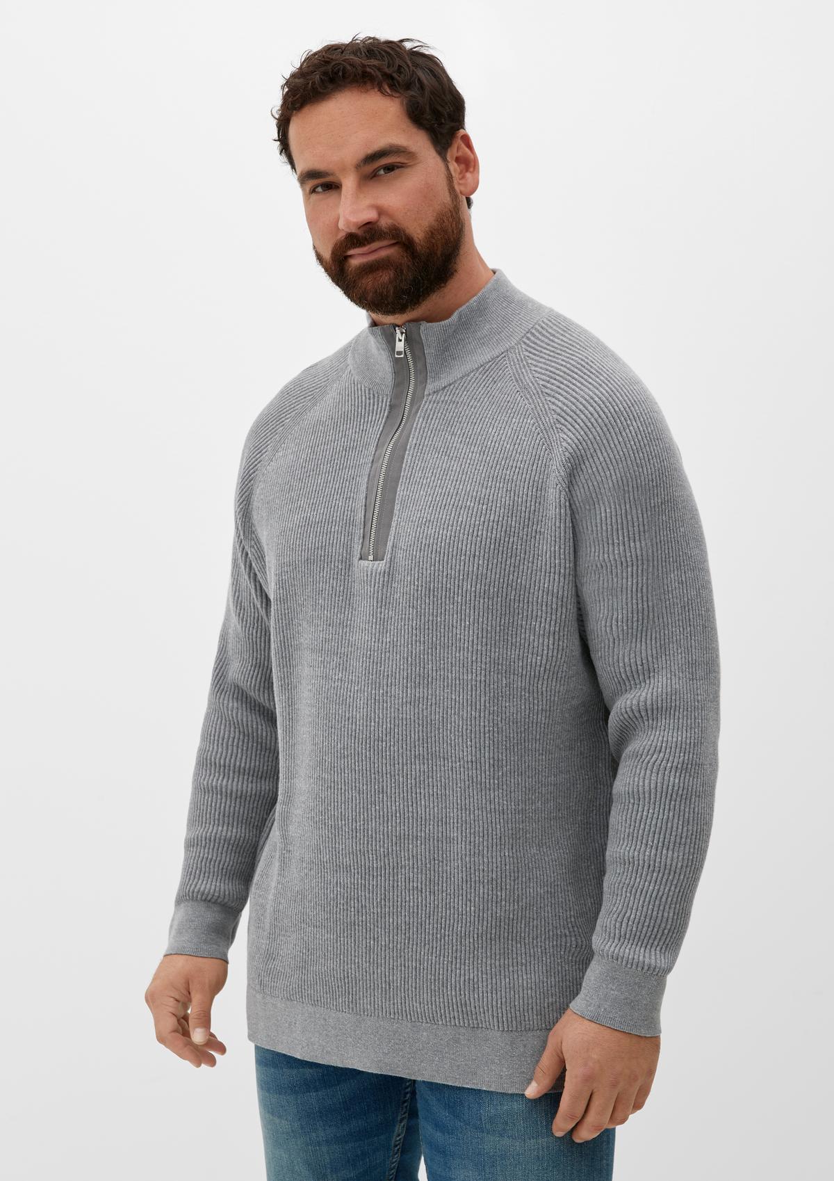 Knitted zip-neck jumper