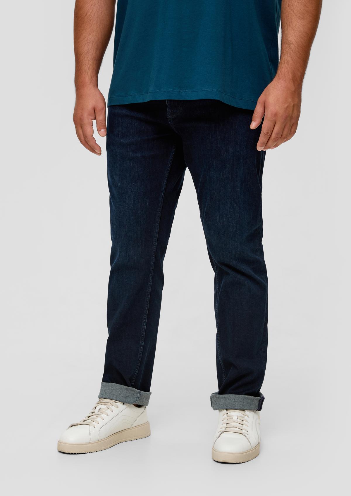 s.Oliver Jeans hlače Casby/kroj Relaxed Fit/Mid Rise/ravne hlačnice