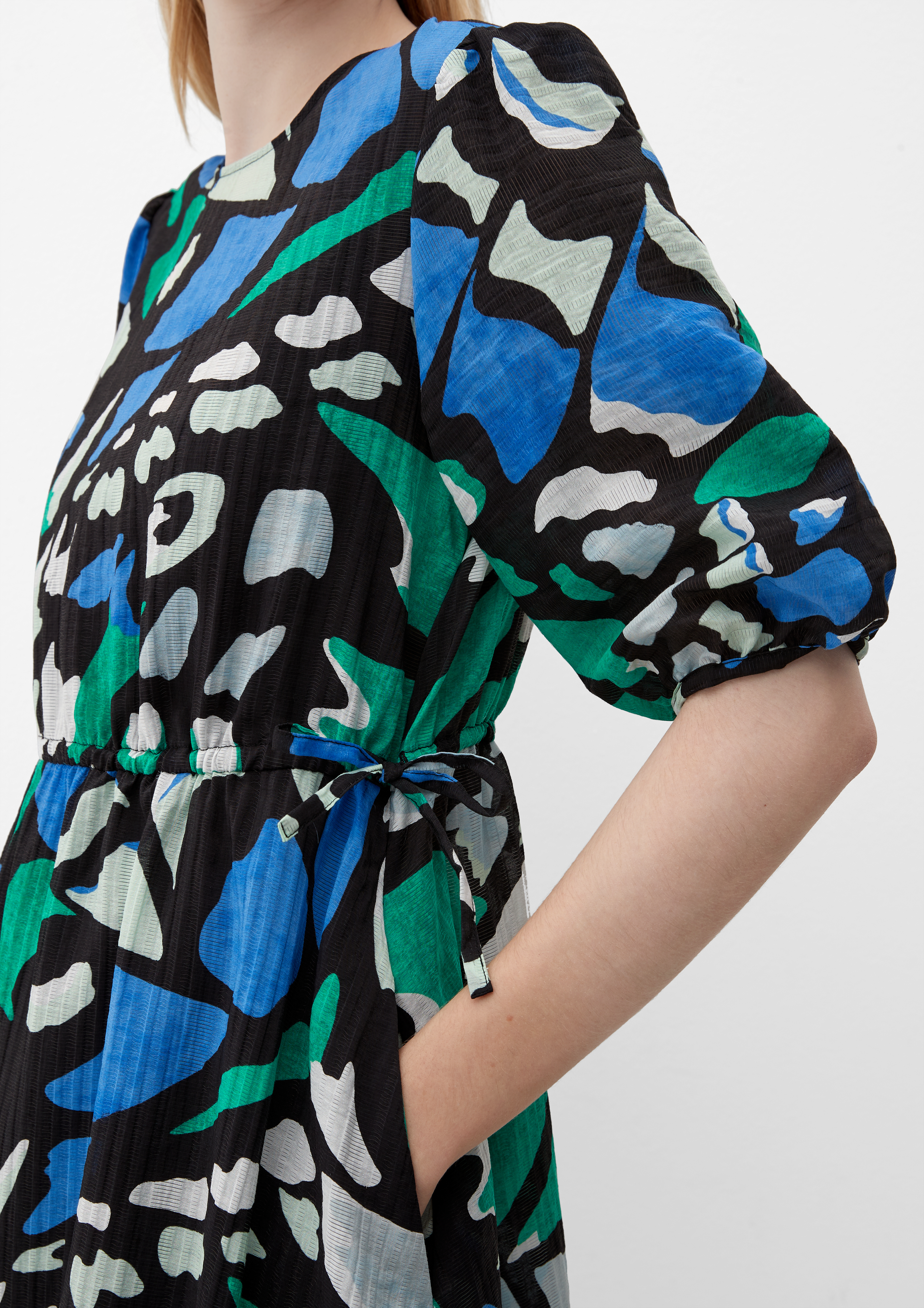 Viscose dress with an allover pattern black s.Oliver