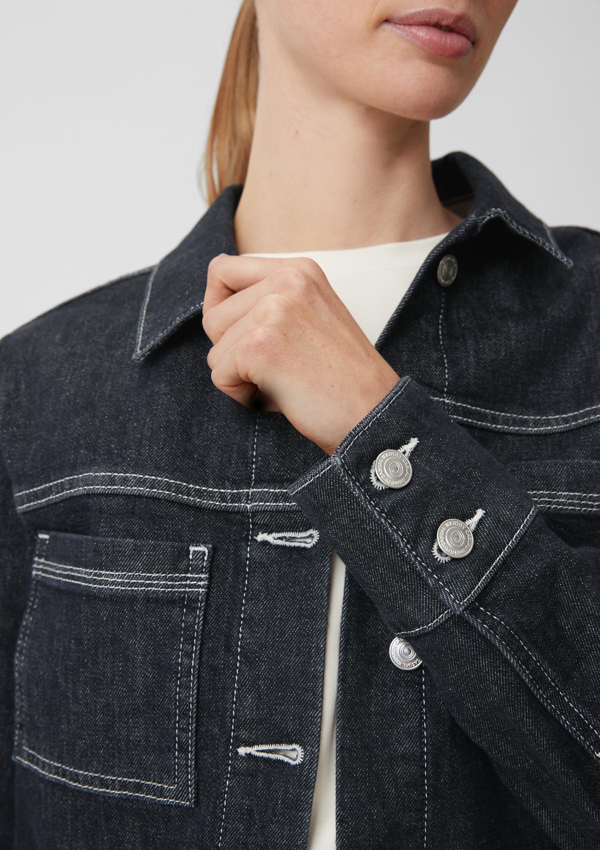 comma Denim jacket in a boxy fit