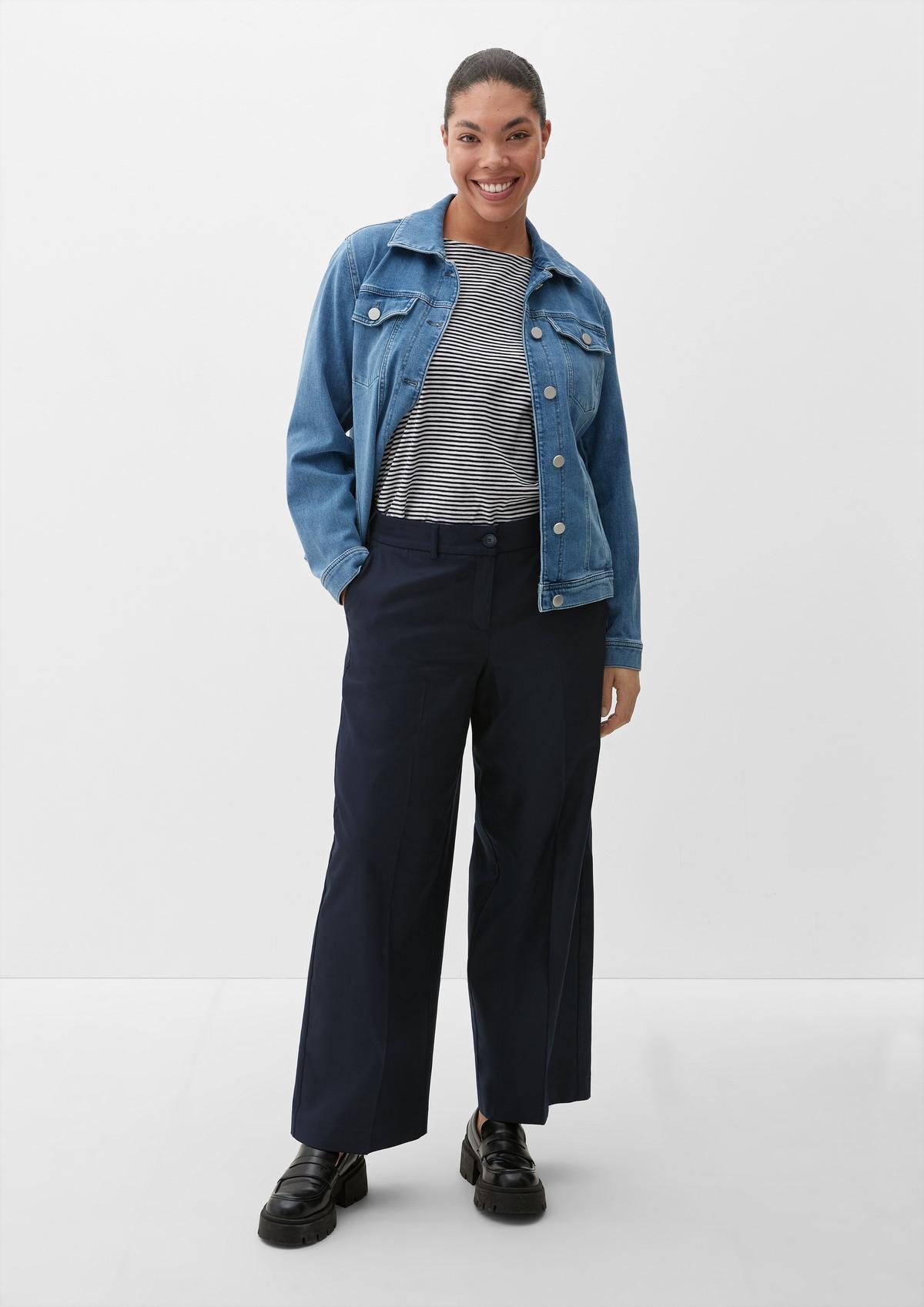 Regular fit: trousers with a wide leg