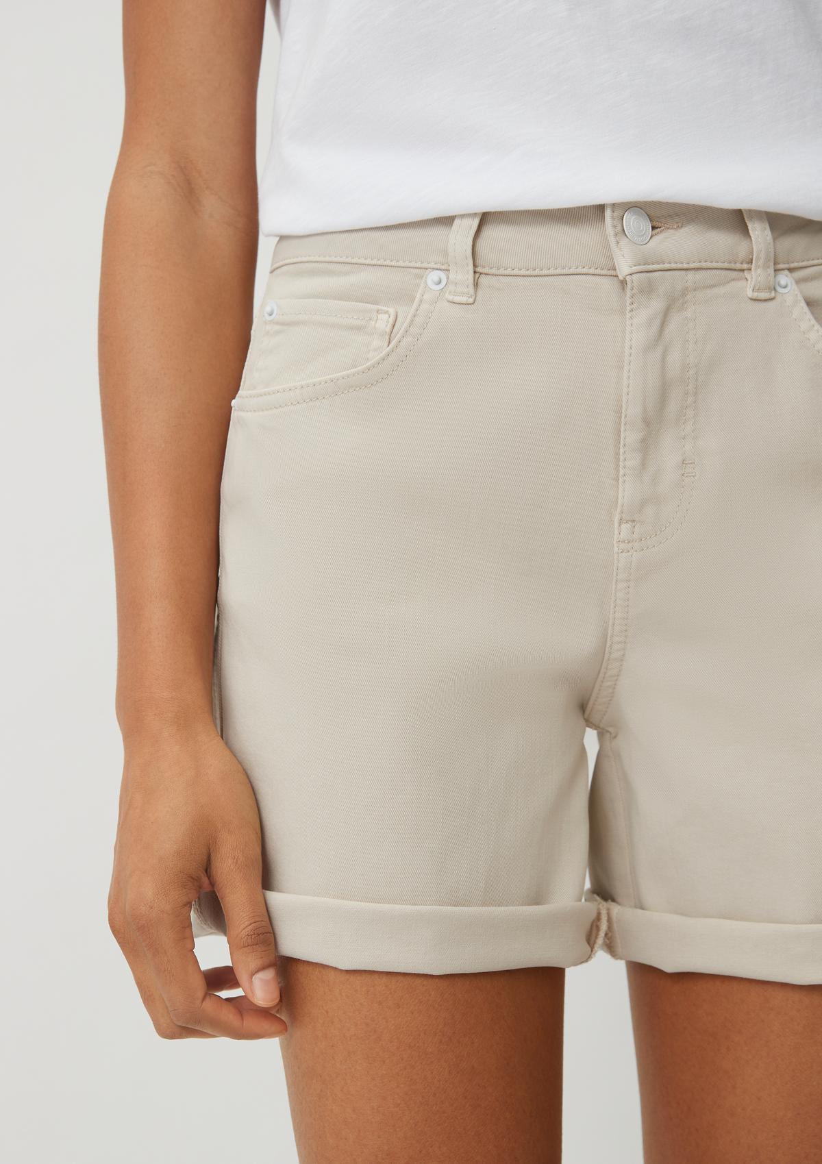 comma Regular fit: denim shorts in a five-pocket design