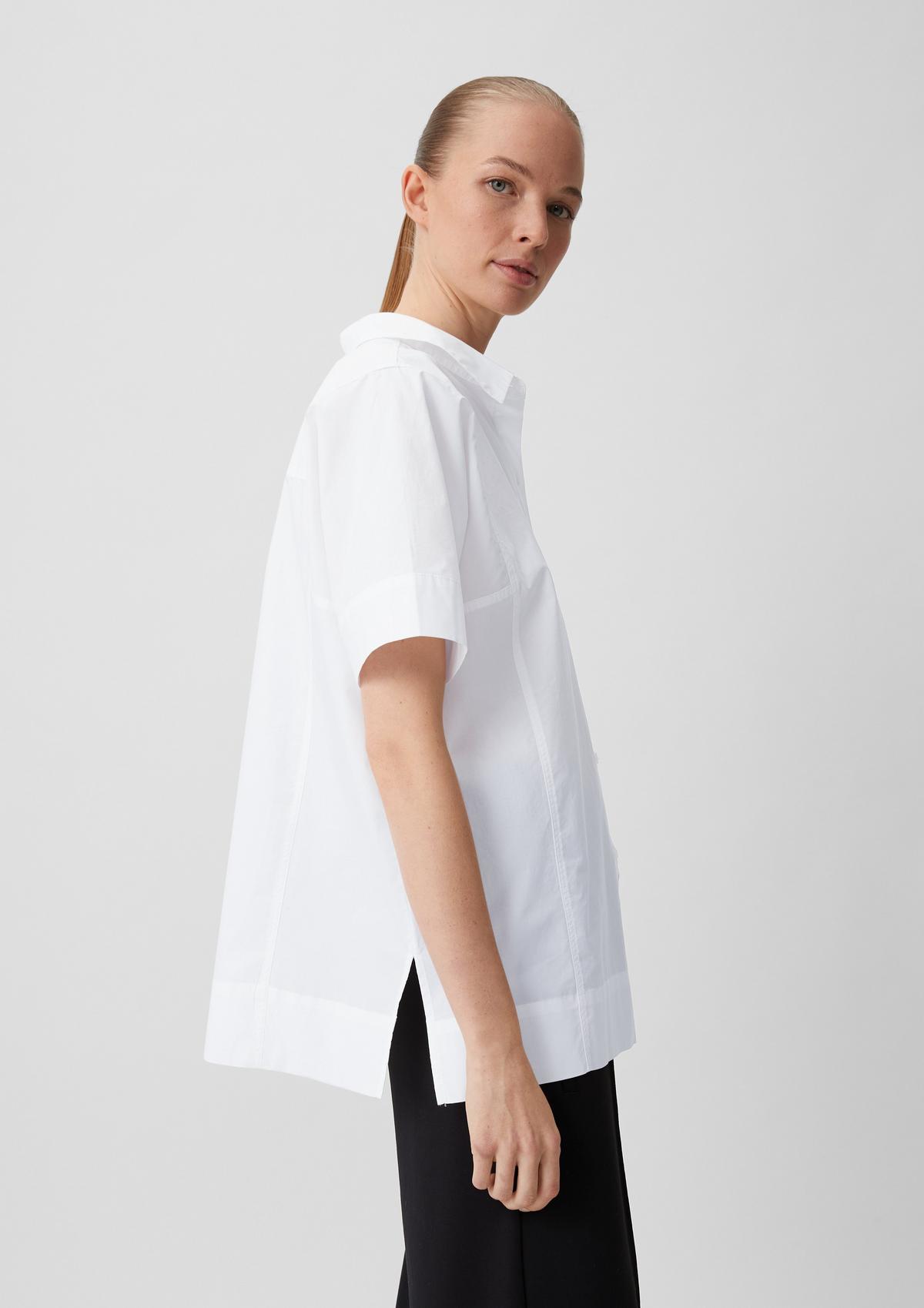 comma Blouse with an embroidered detail