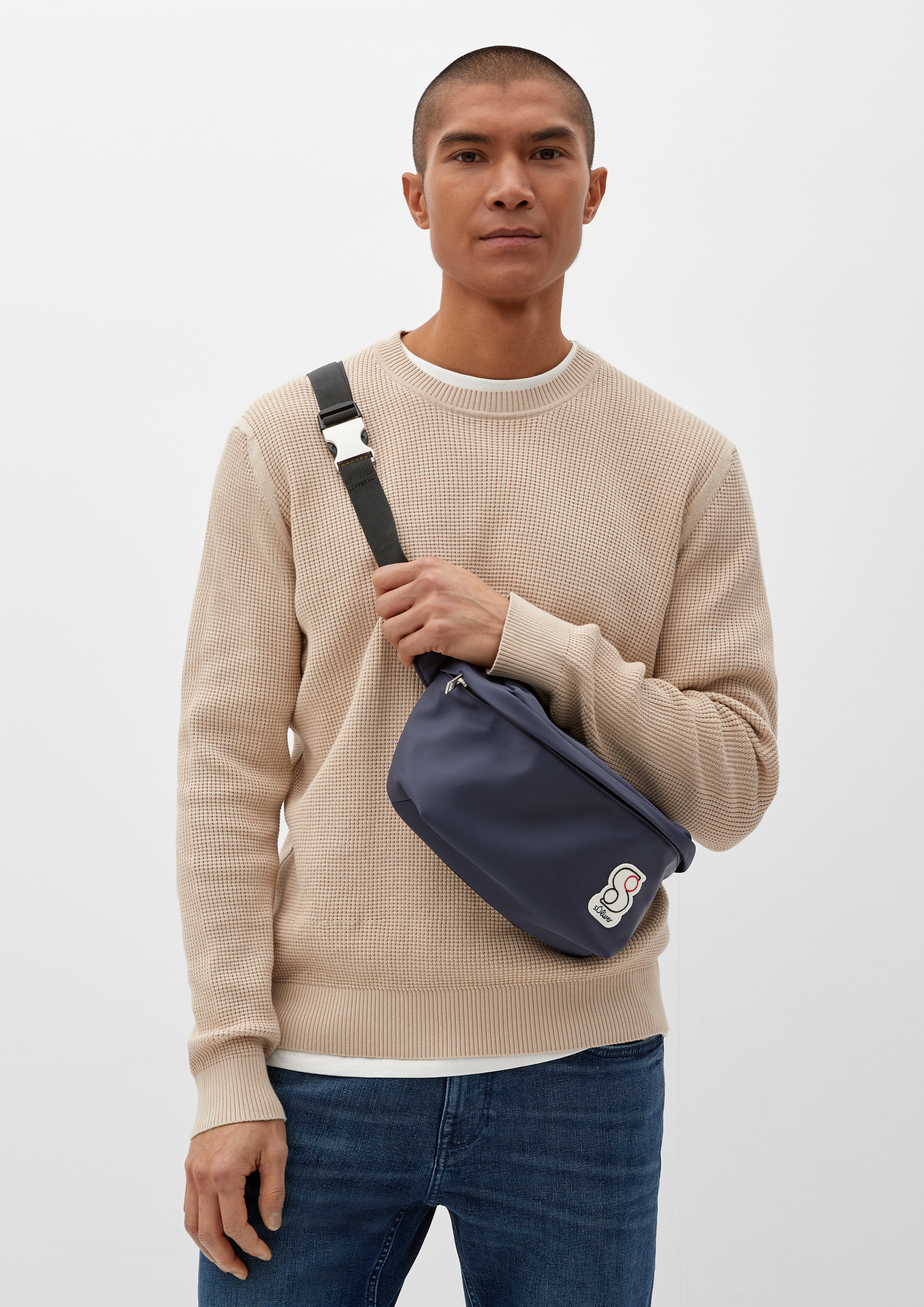 Crossbody Bag aus Nylon navy s.Oliver