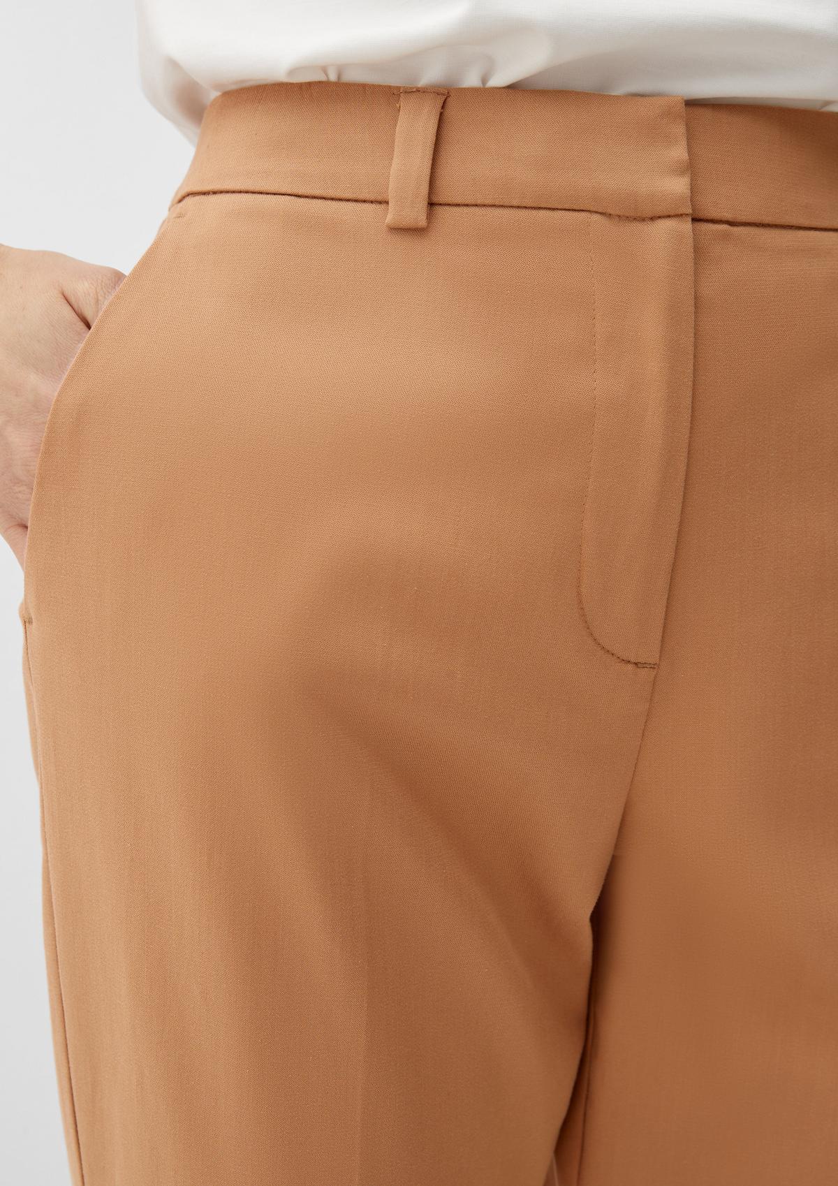 s.Oliver Slim fit: Chinos with waist pleats